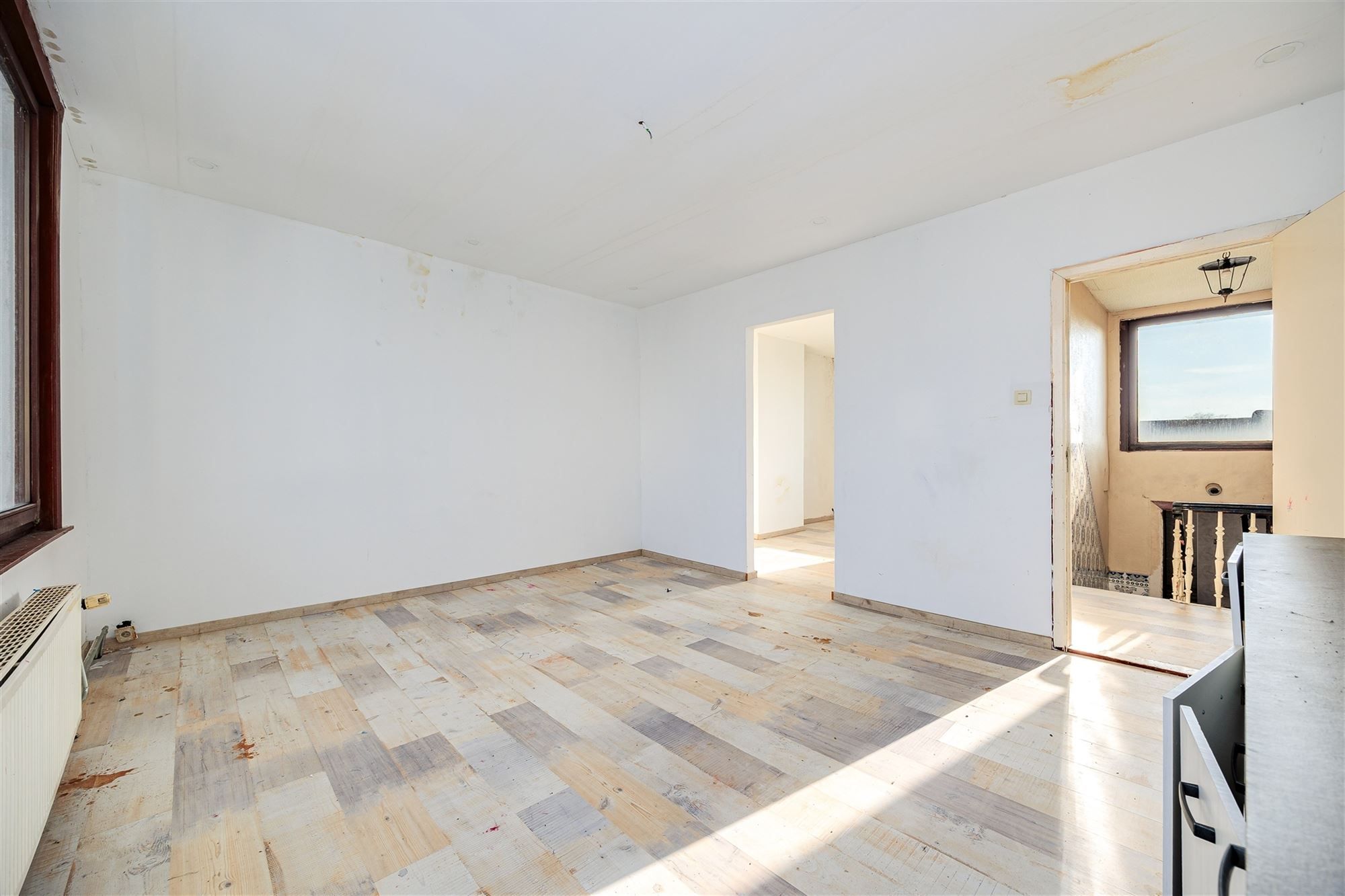 Te renoveren woning met 4 slaapkamers en koer foto 15