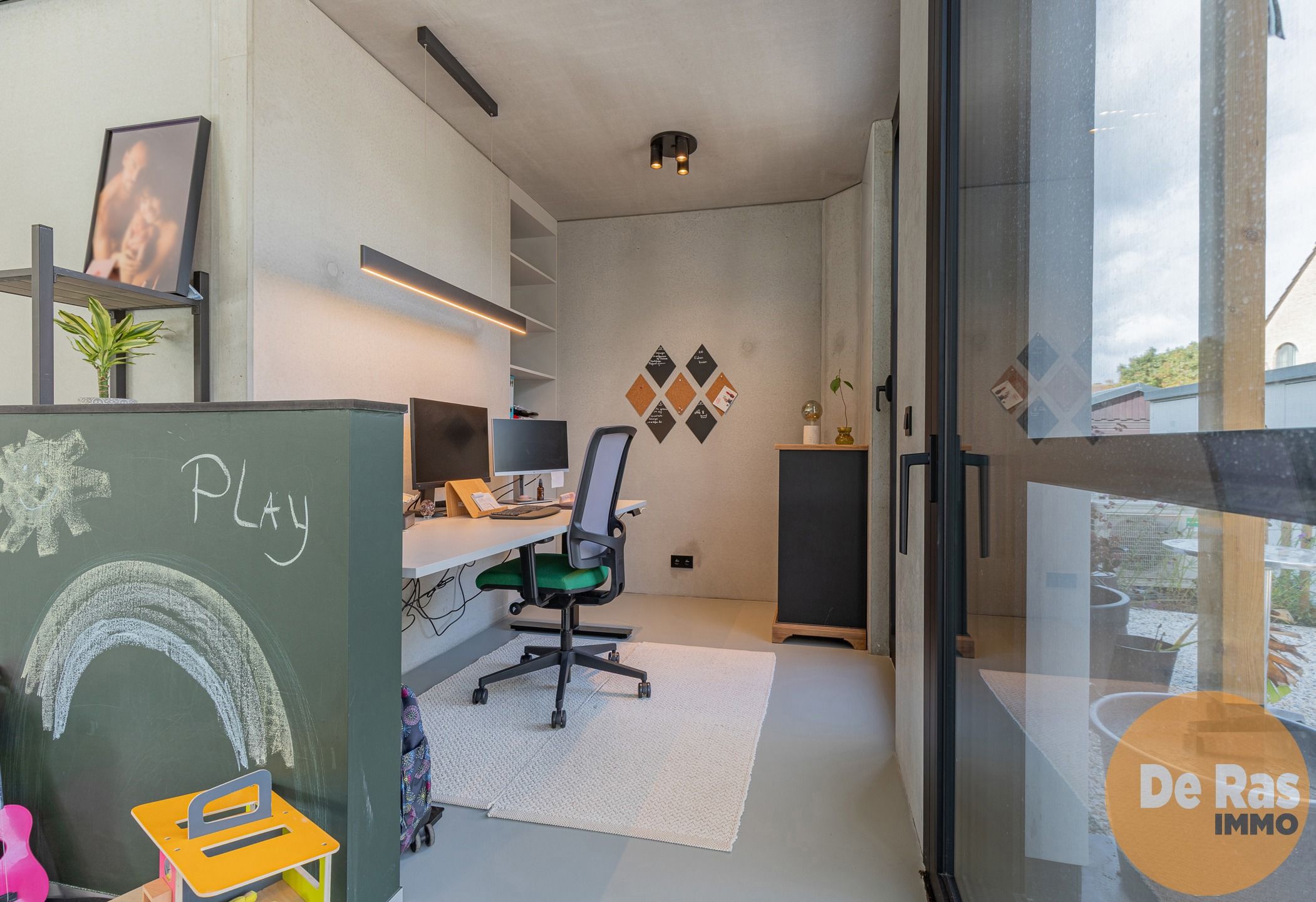 GIJZEGEM - Energiezuinige moderne woning  in rustige straat foto 9