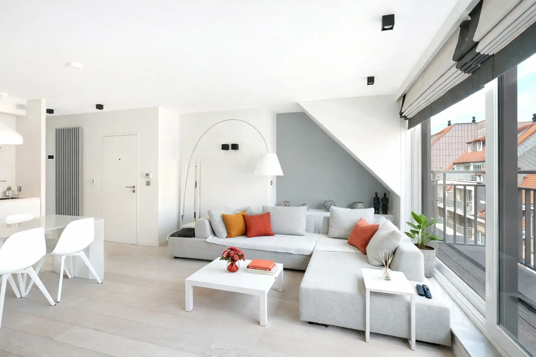 Rustig gelegen duplex-appartement met ruim terras in Knokke. foto 2