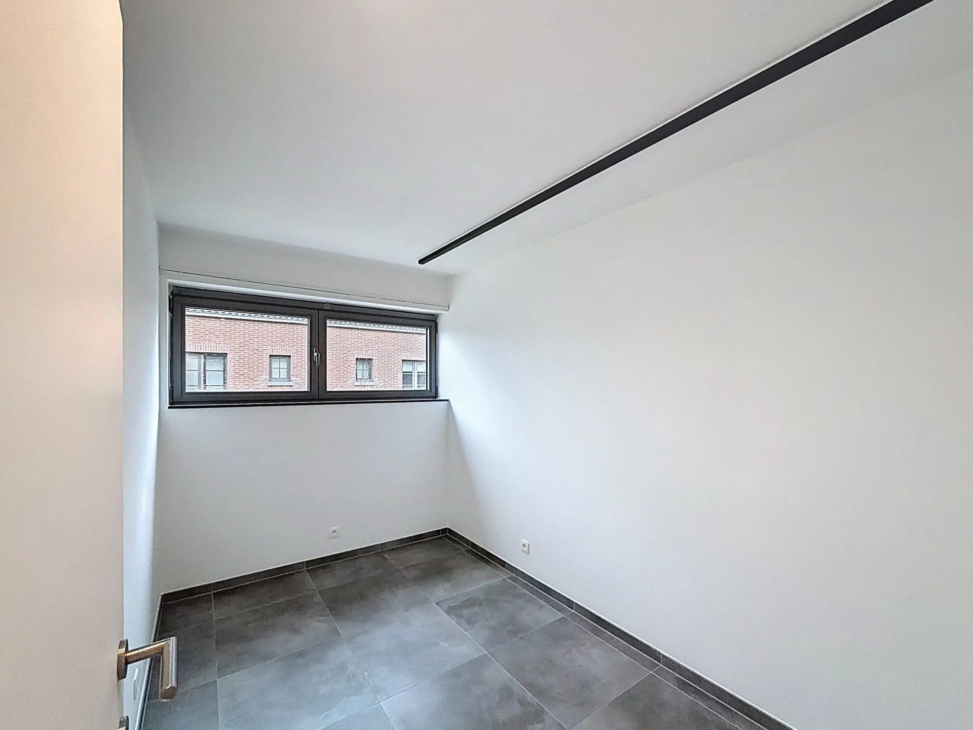 Energiezuinige woning met 3 slaapkamers en tuin. foto 15