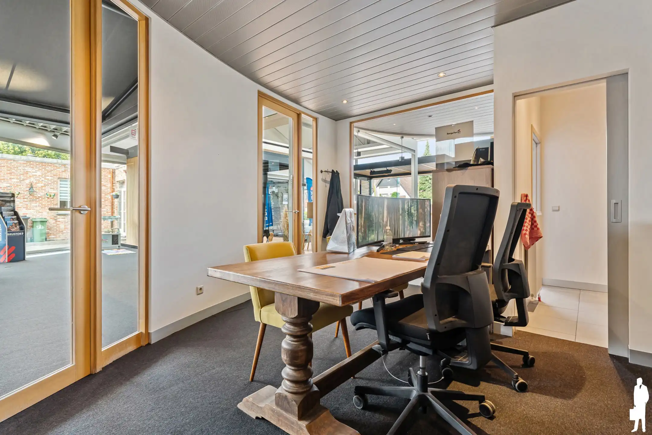 Winkelruimte / showroom te huur van ca. 240 m²  foto 13