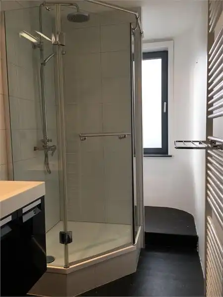 STADSWONING MET STADSTUIN EN PRAKTIJKRUIMTE foto 13