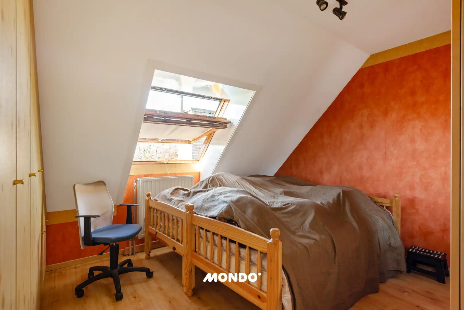 Ruim appartement met drie slaapkamers foto 15