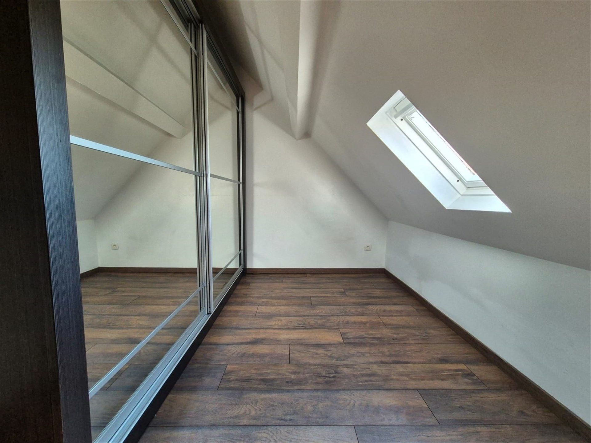 Gezellige woning met grote tuin in Wetteren.  foto 17