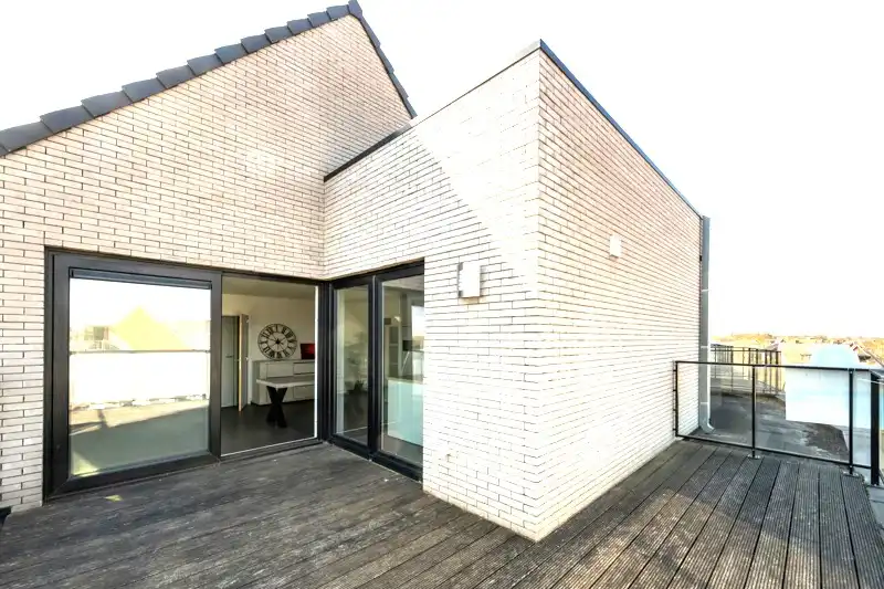 Roeselare nabij Station : Penthouse appartement met 2 slpks en zolder op de derde verdieping van een nieuw gebouwde Residentie genaamd "Residentie Arena" opp 110 m² foto 8