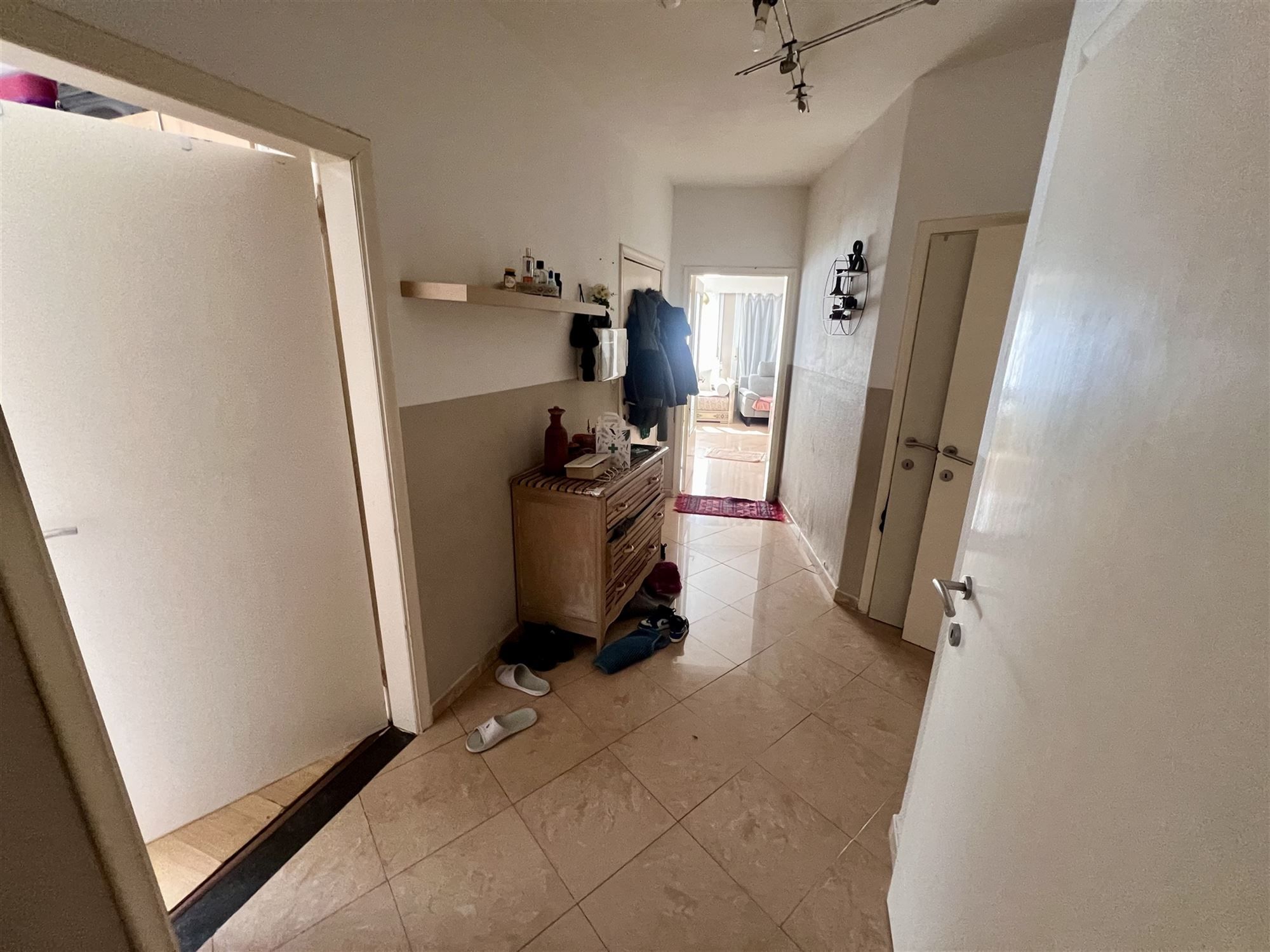 Ruim en Instapklaar Gelijkvloers Appartement in het Centrum  foto 6
