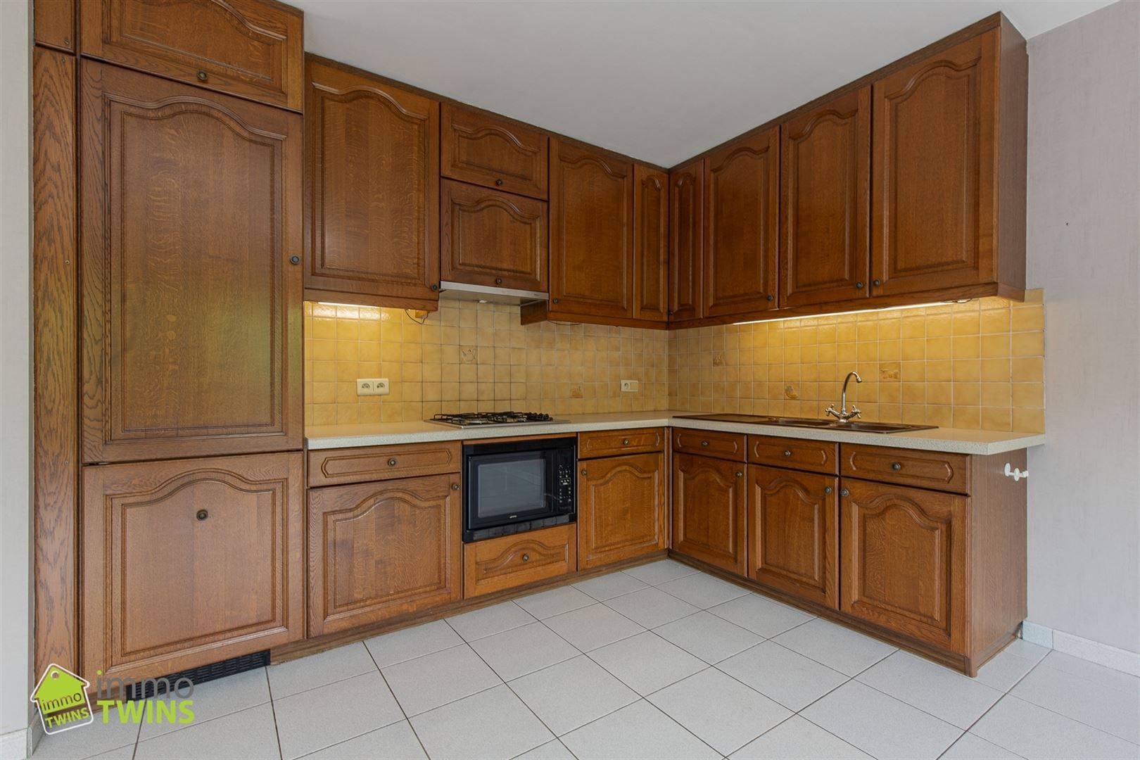 Instapklaar appartement met groot zonneterras en garage foto 6
