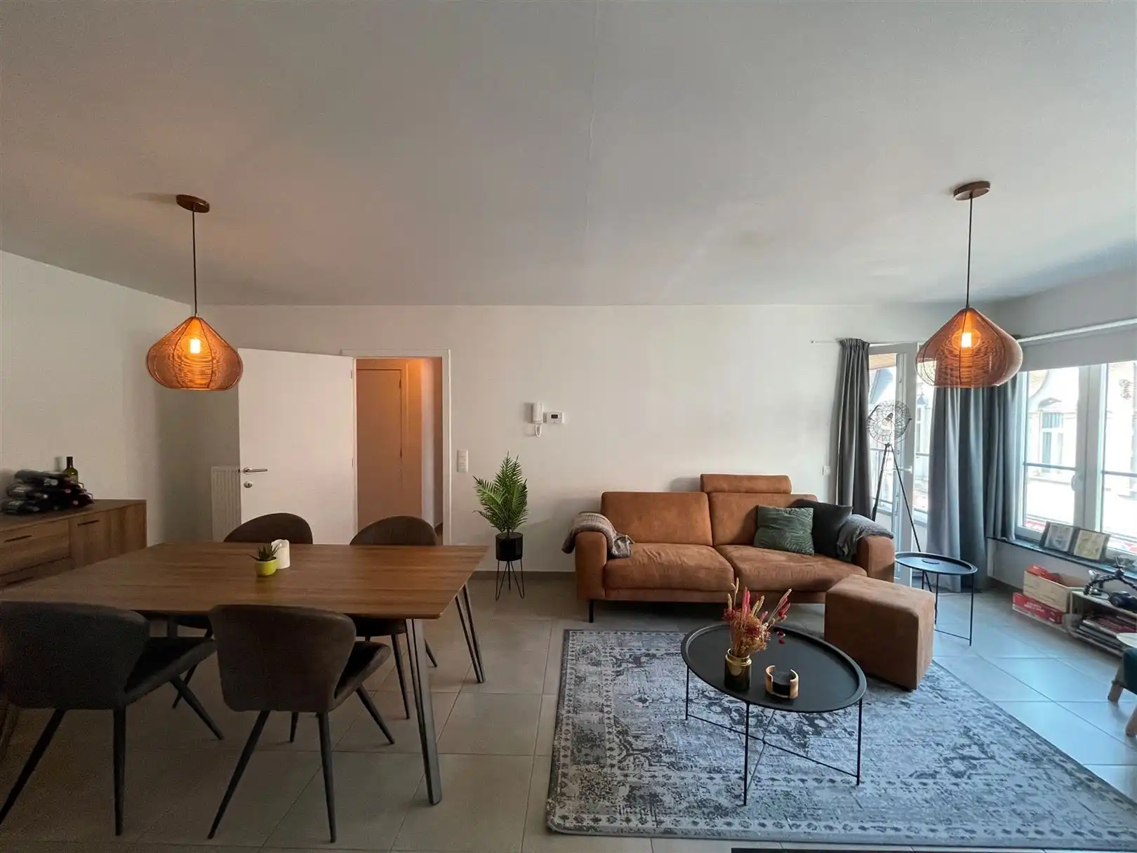 Centraal  gelegen appartement met autostaanplaats foto 16