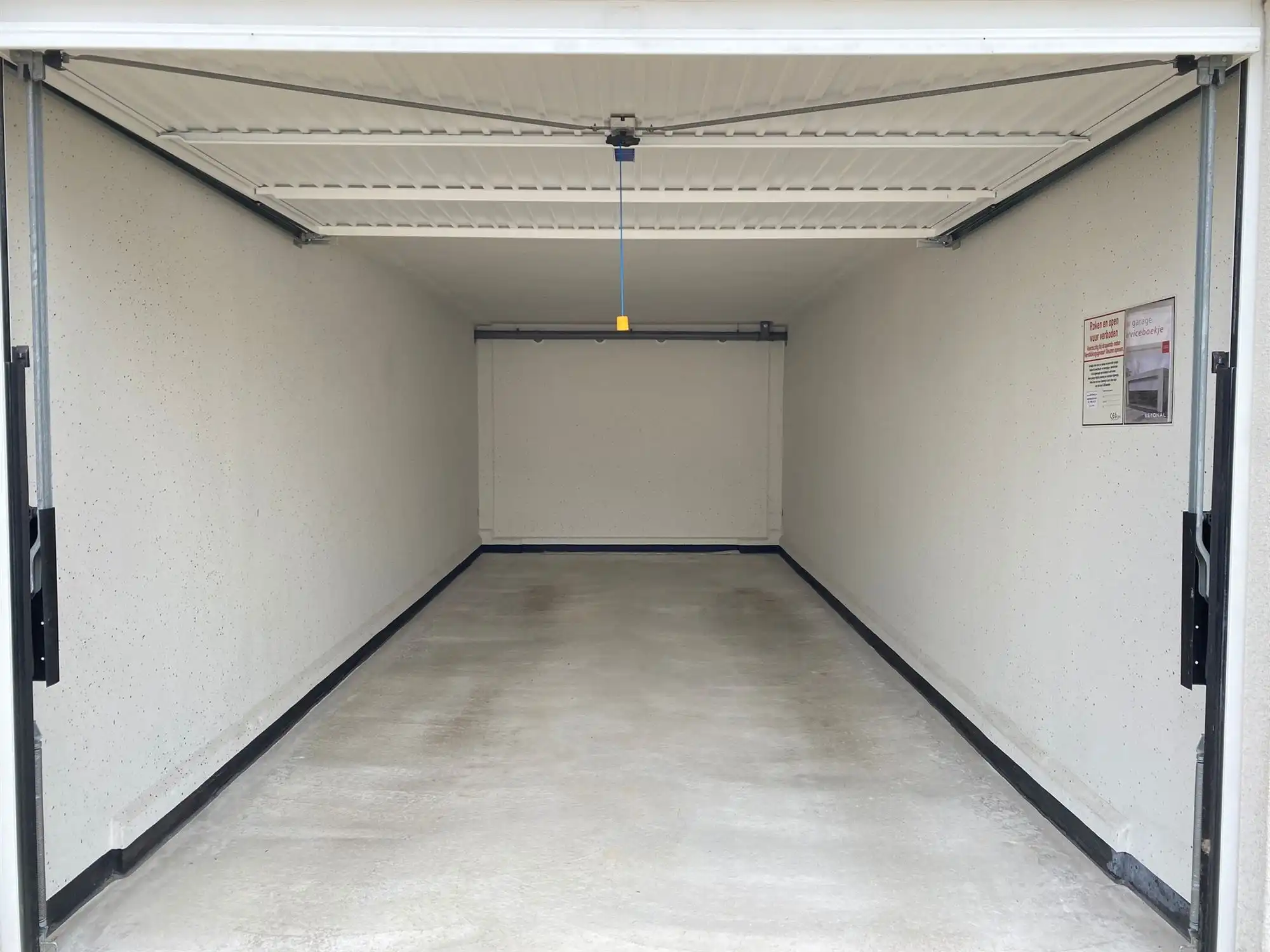 Tweeslaapkamer appartement met grote garagebox  foto 18