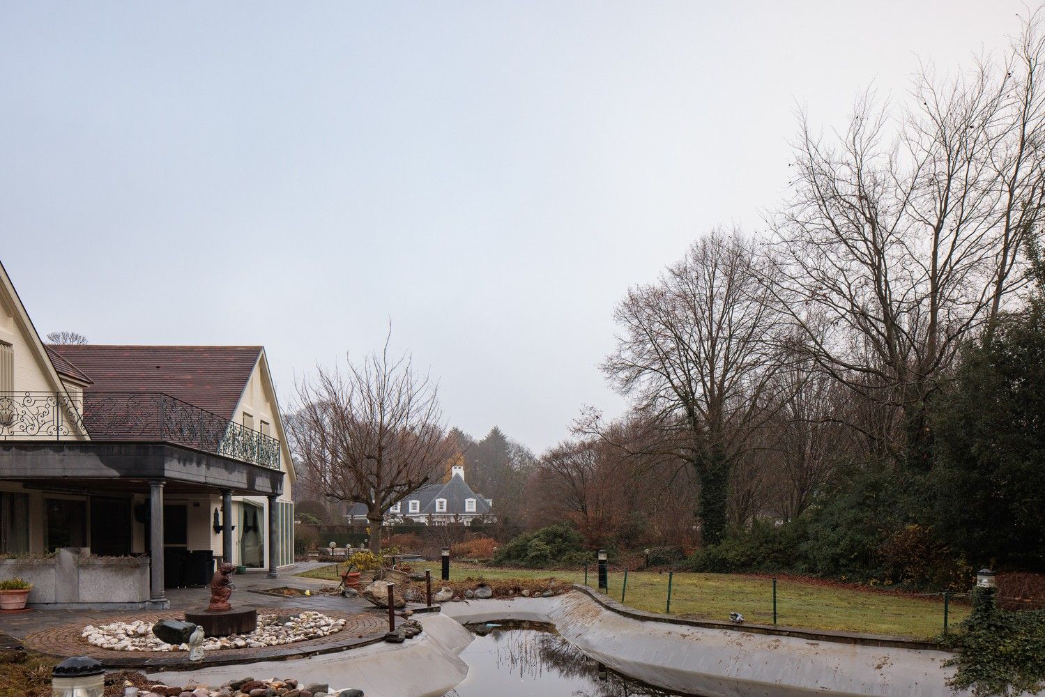 Riante villa op ruim perceel van ca. 3.928m2 foto 27