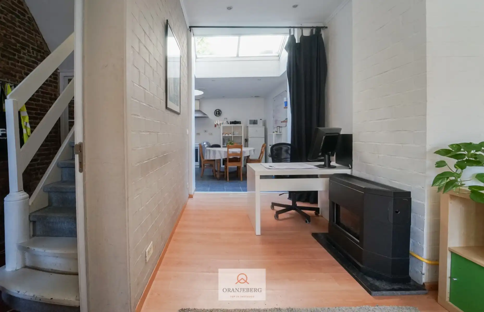 Instapklare rijwoning met 4 slaapkamers! foto 4
