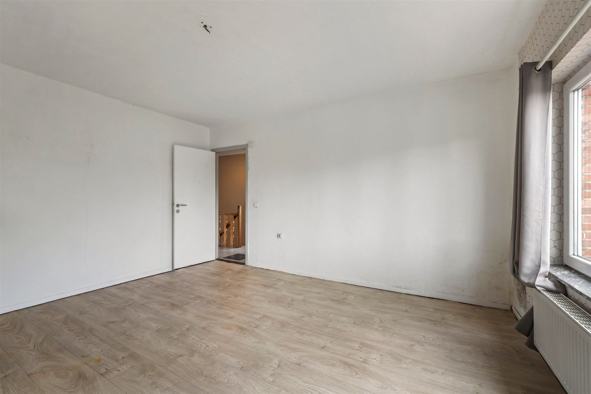 Solide gezinswoning met 2 slaapkamers, uitgestrekte tuin en garage foto 13