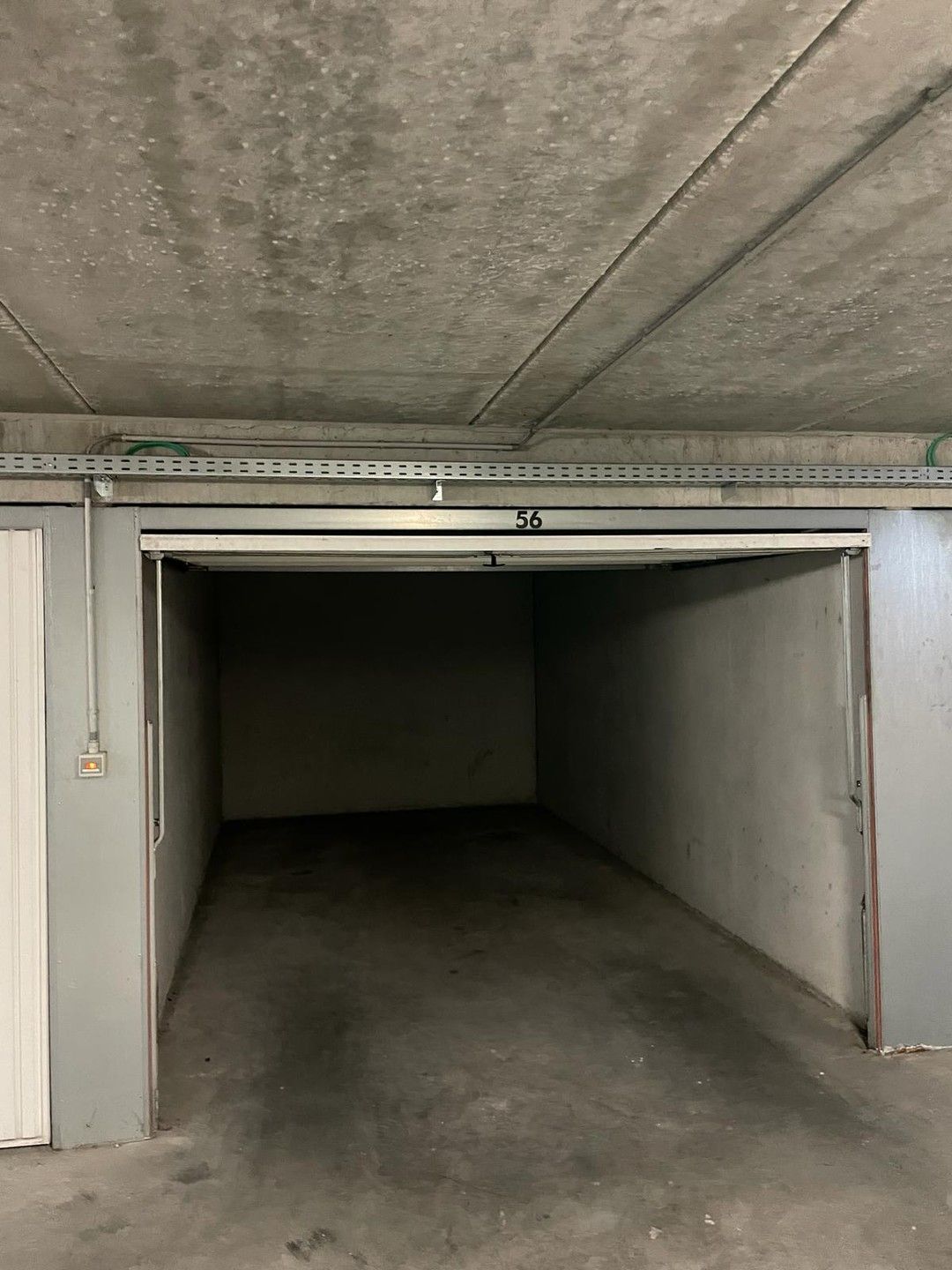 Gesloten garagebox te huur vlakbij centrum Knokke-Heist foto 2