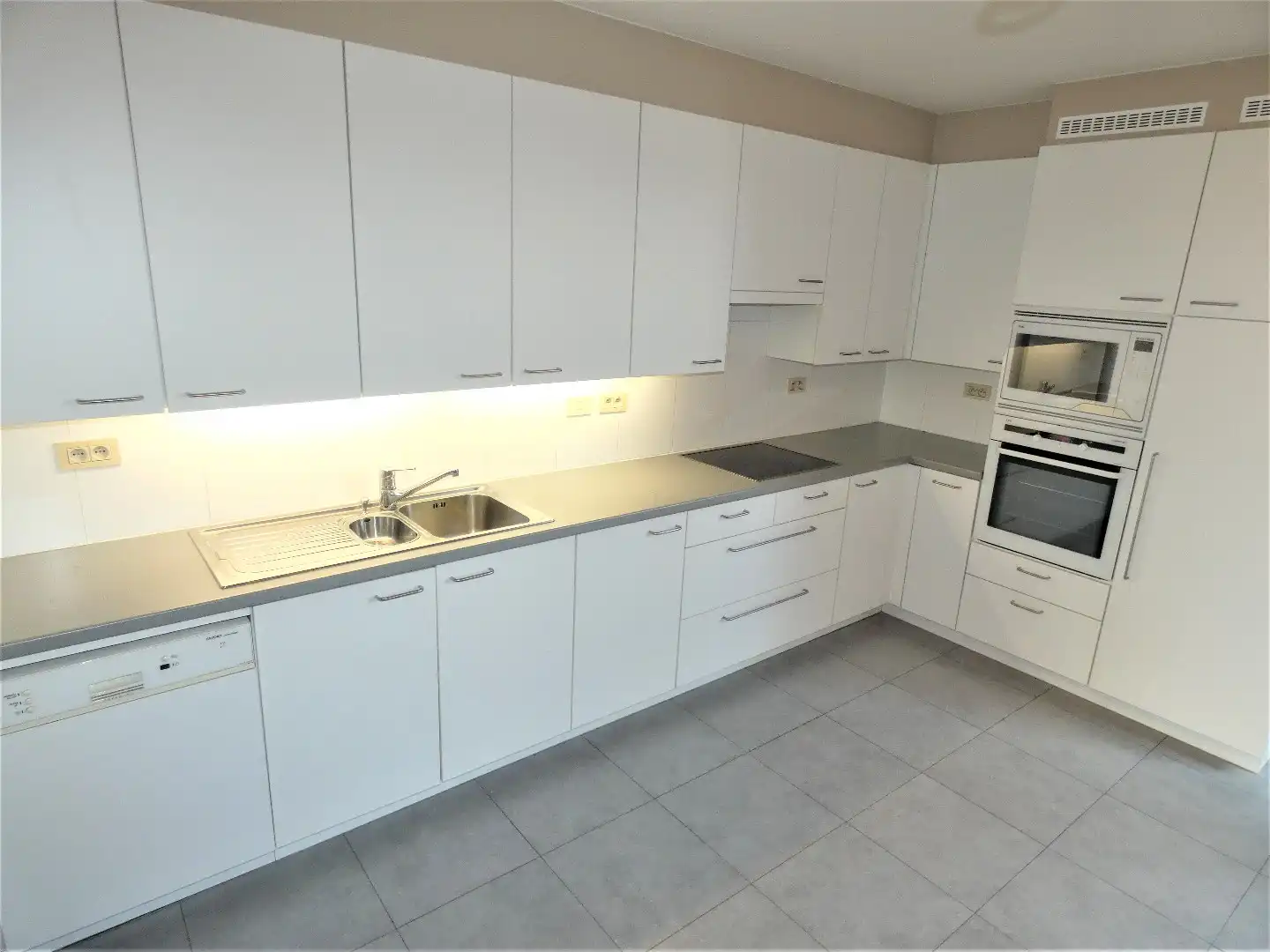 Prachtig appartement (165 m²) met 3 slpk, garage en zonneterras, Torhout foto 11
