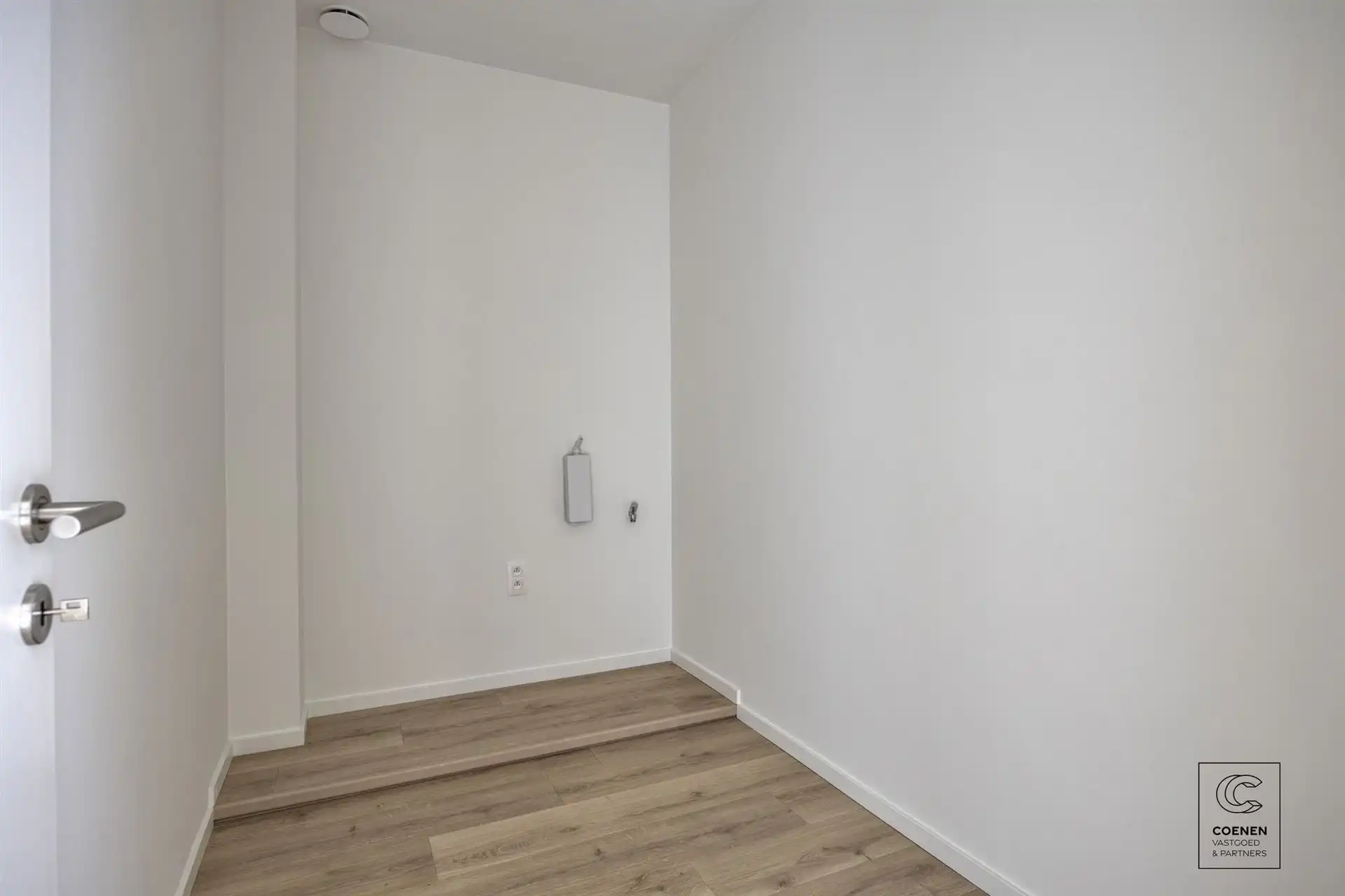 Volledig gerenoveerde woning van 230 m² met 5 slpk's! foto 16