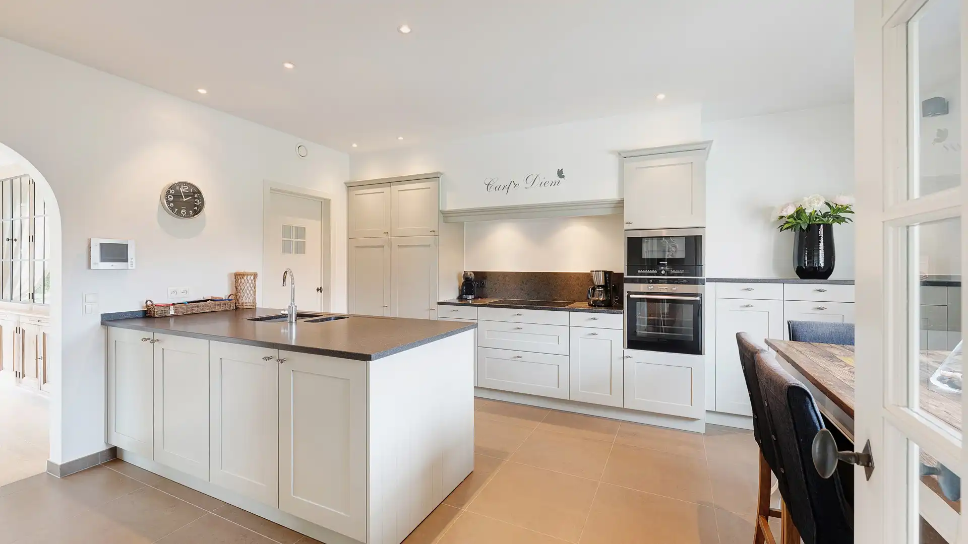 Mooie recente woning rustig gelegen in Knokke, op enkele passen van Duinenwater, de zee en het centrum. foto 2