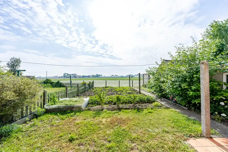 Izegem - Tussenwoning met garage en leuke tuin foto 20