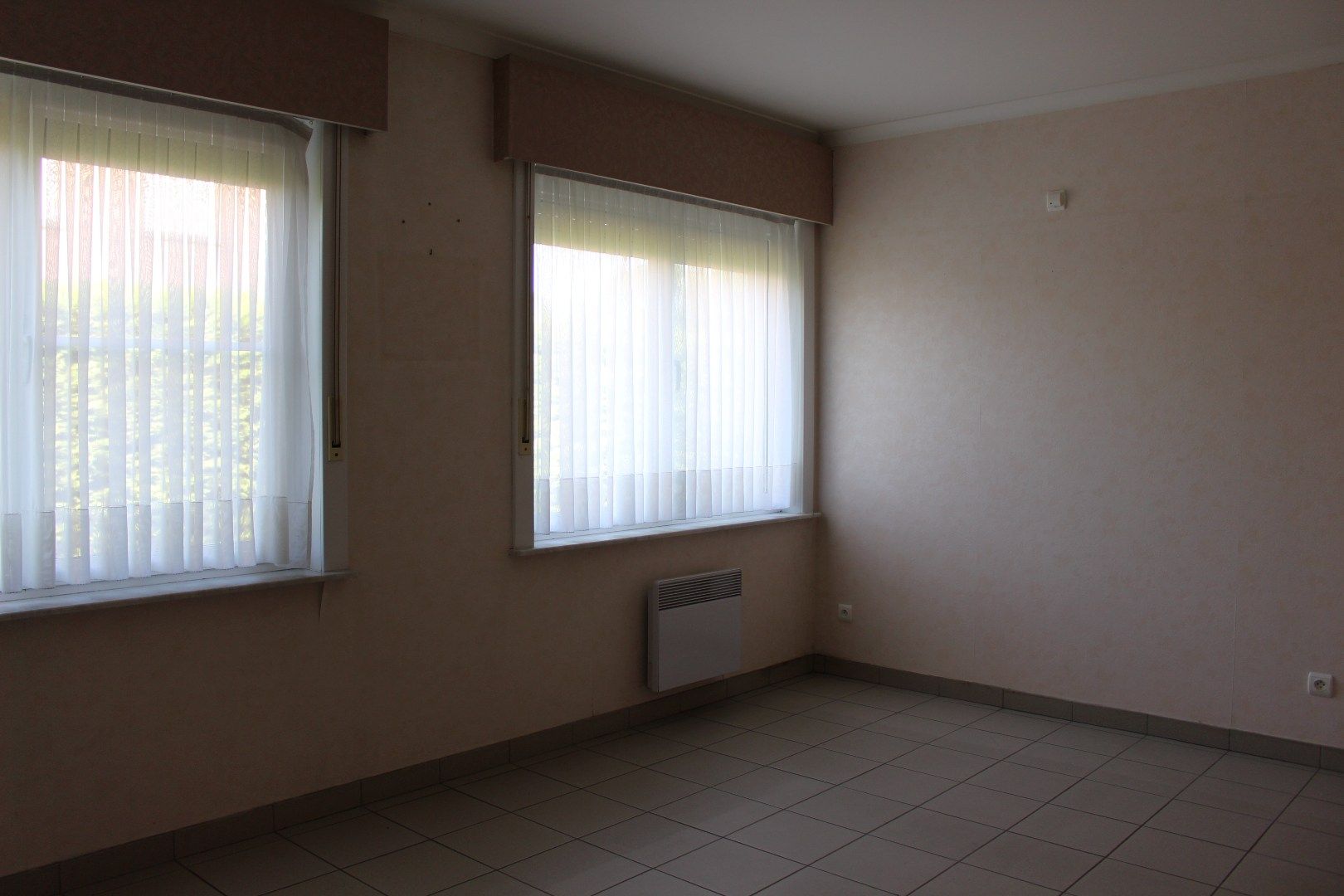 Rustig gelegen woning met grote tuin foto 15