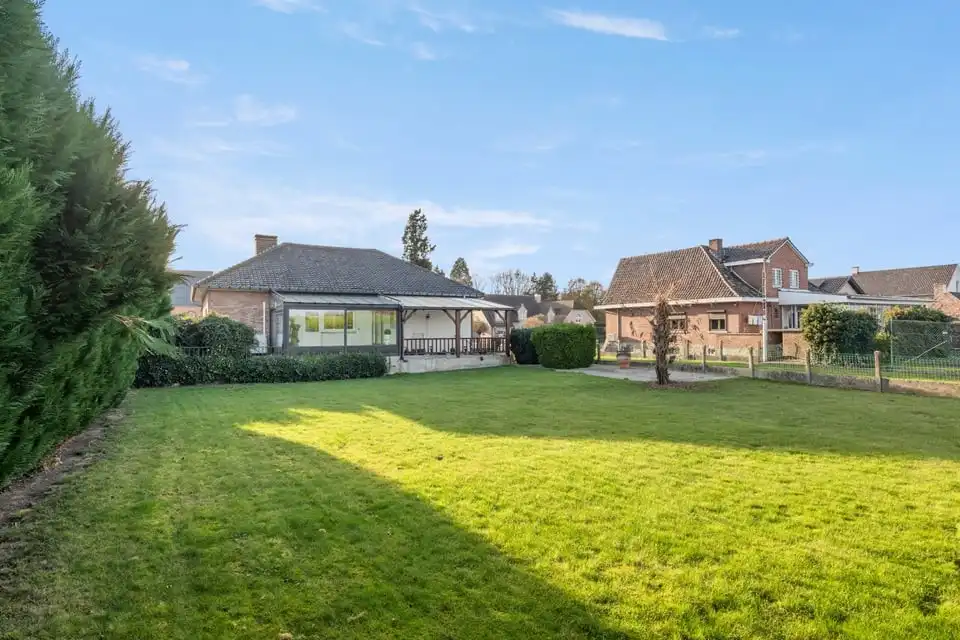 CHARMANTE, GELIJKVLOERSE GEZINSWONING OP EEN KNAP PERCEEL VAN MAAR LIEFST 11A78CA IN ZEPPEREN foto 30