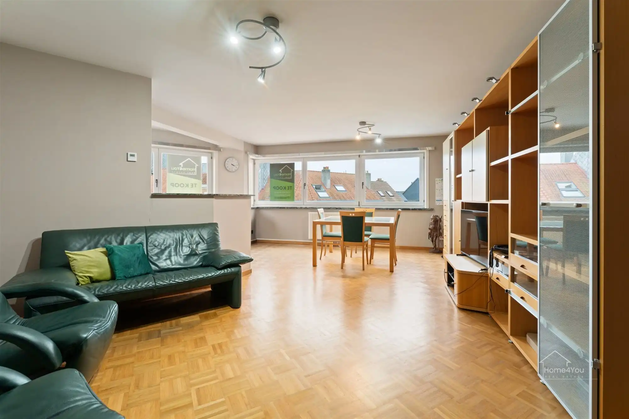 Lichtrijk instapklaar hoekappartement 2 slaapkamers foto 2