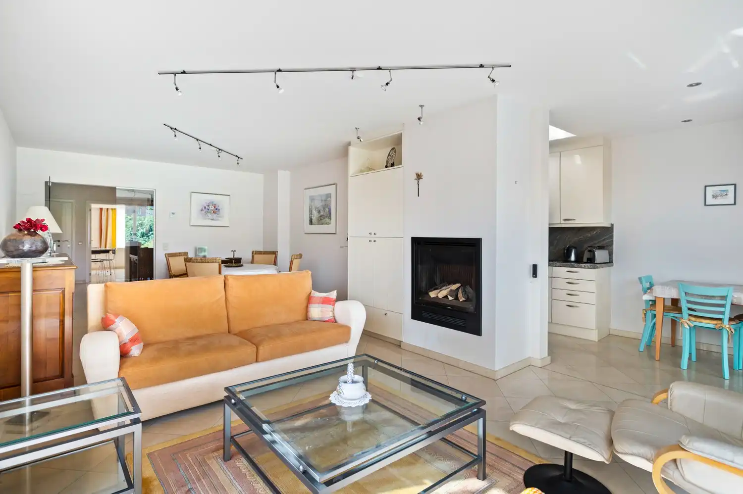 Opbrengsteigendom of co-housing met 2 ruime appartementen in het centrum van Broechem! foto 6