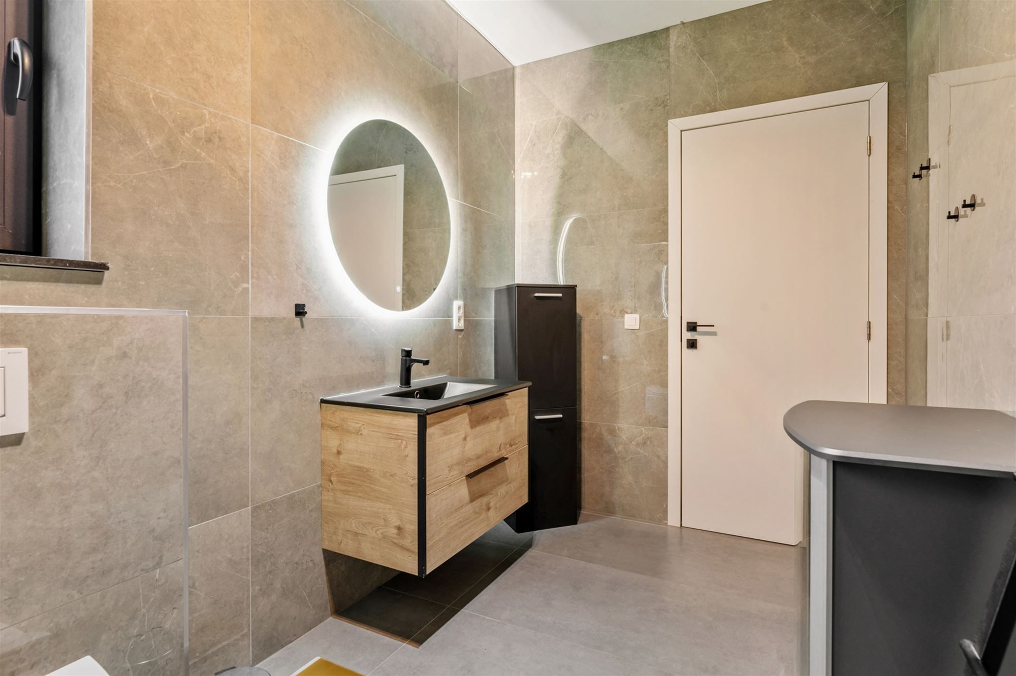 PERFECT ONDERHOUDEN GELIJKVLOERS APPARTEMENT MET 3 SLAAPKAMERS EN PRIVATE TUIN VAN 8A90CA TE KORSPEL foto 14