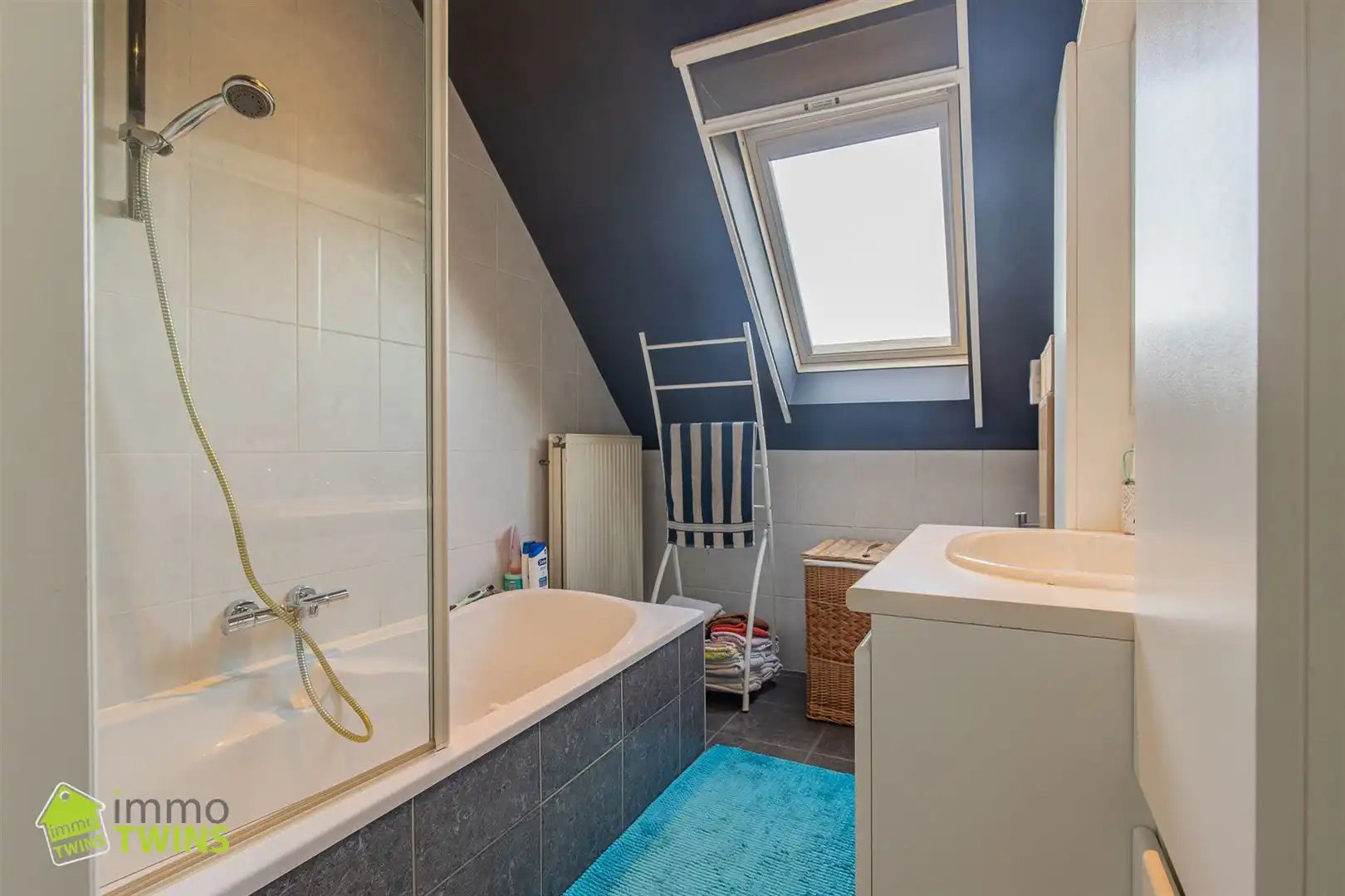 Duplex app met garage  foto 7