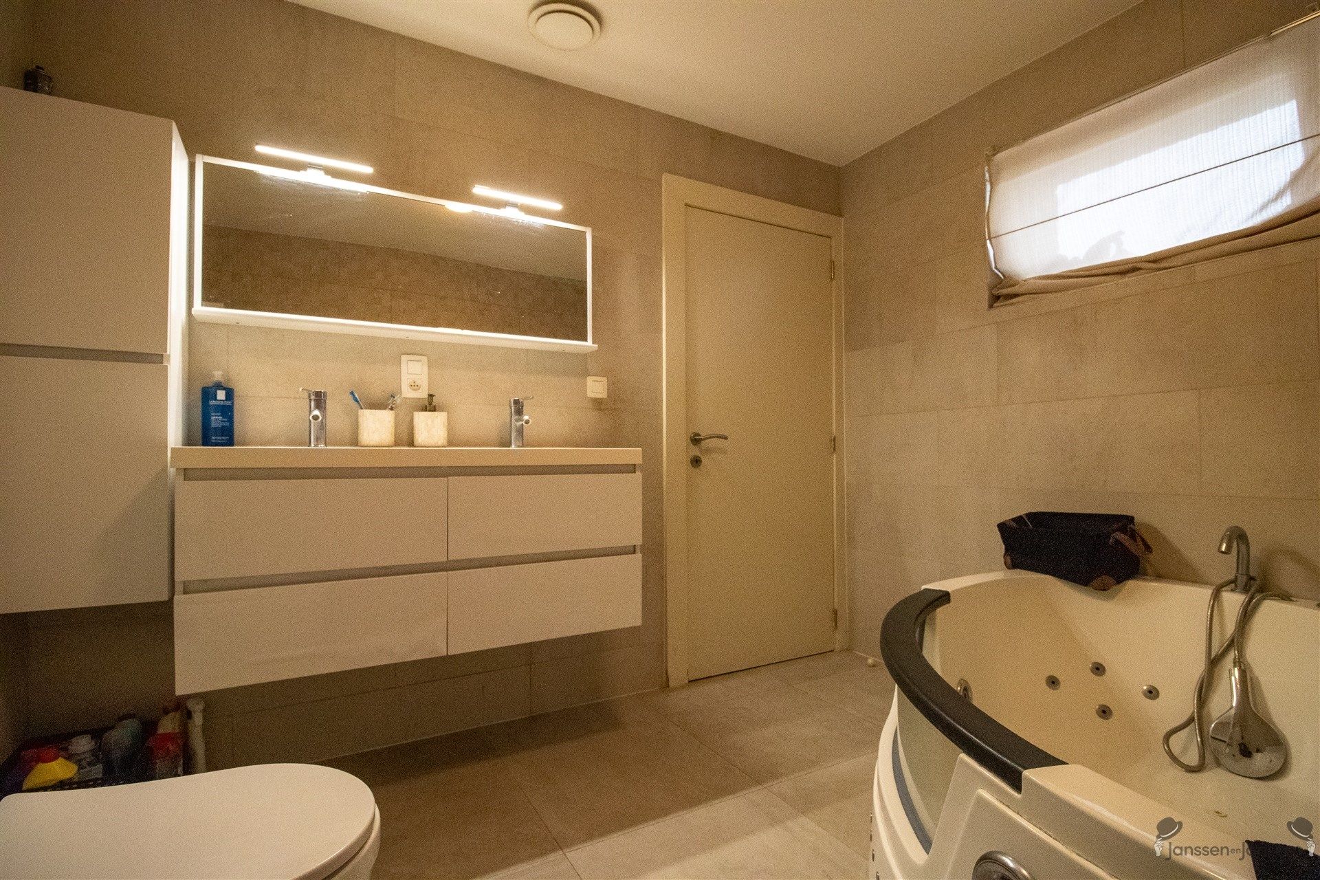 Recent gerenoveerde woning met 4 slaapkamers op 580 m².  foto 7