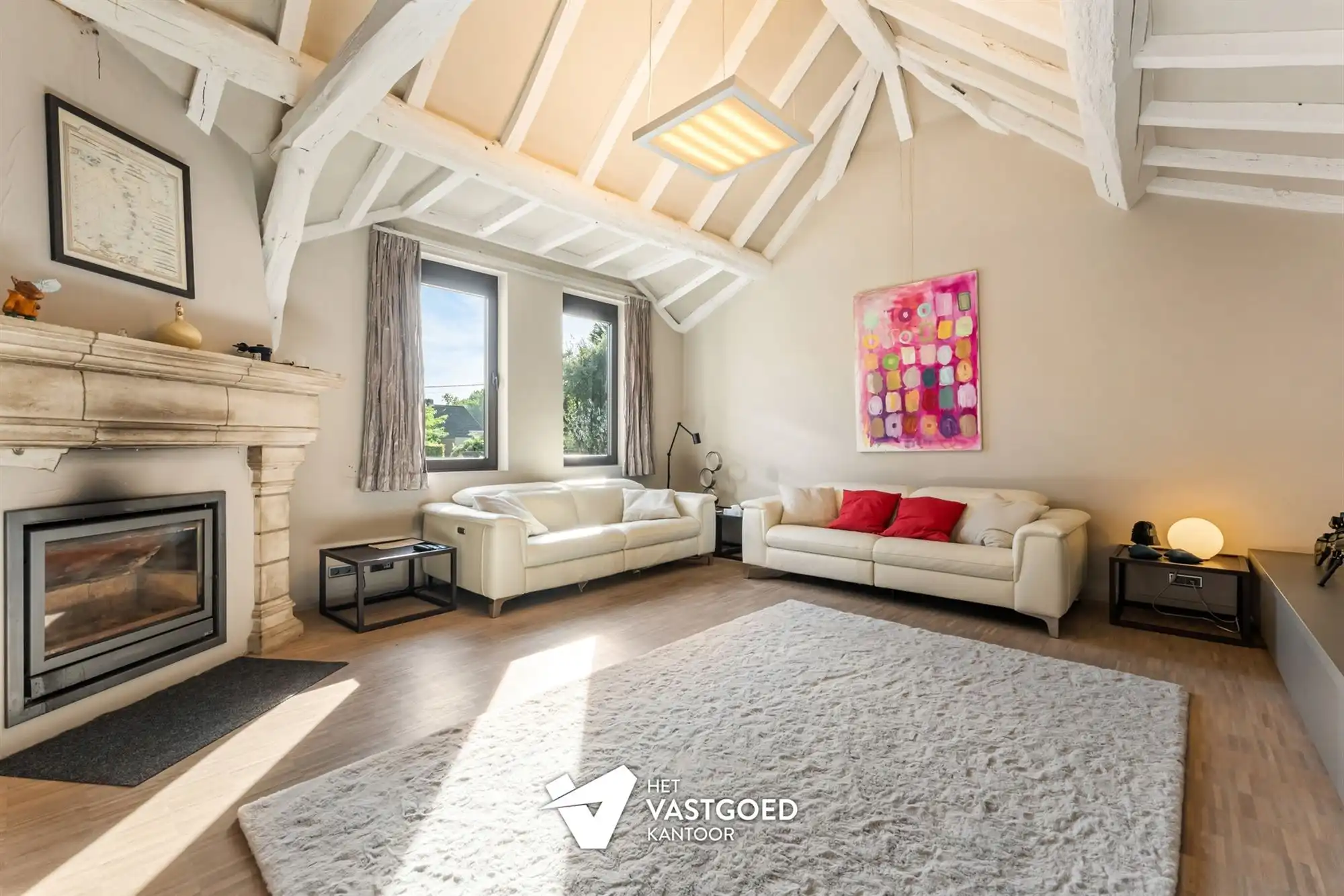 PRACHTIGE AUTHENTIEKE VILLA (585M²) MET BINNENZWEMBAD EN ZWEMVIJVER OP EEN PERCEEL VAN 48A75 TE KERMT foto 6