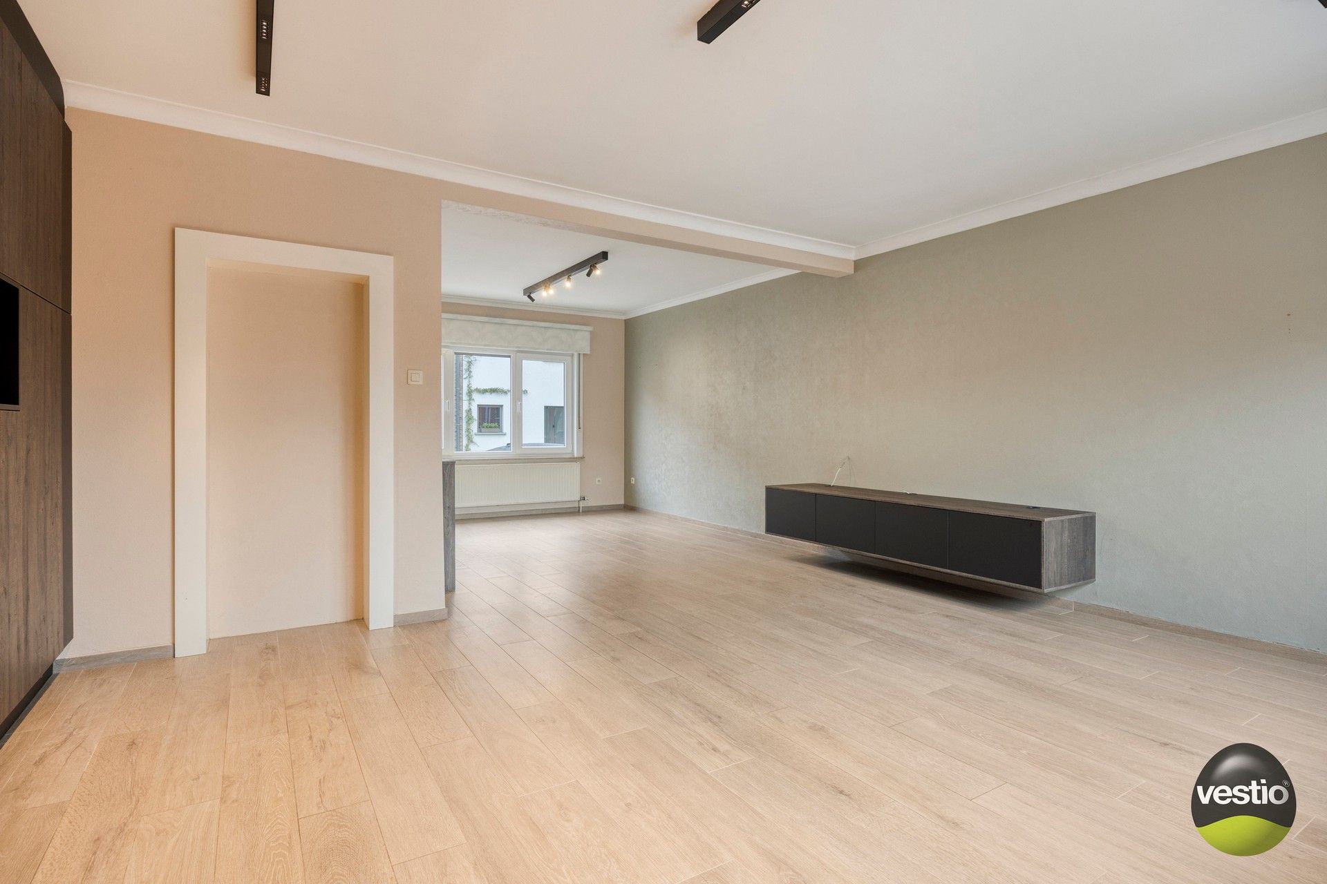 Charmante, gerenoveerde stadswoning met 4 slaapkamers en grote stadstuin. foto 7