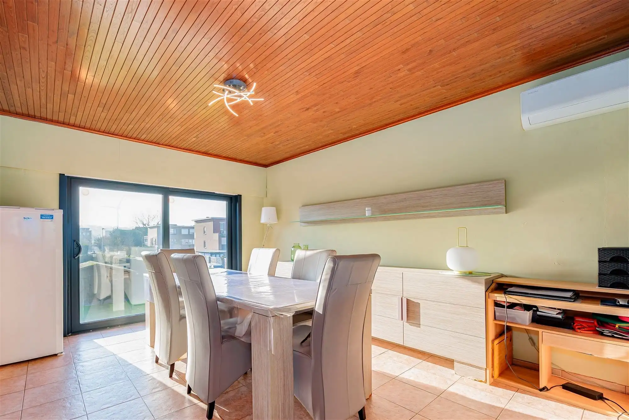 Ruime HOB met 3 slaapkamers, garage en Z-tuin. foto 8