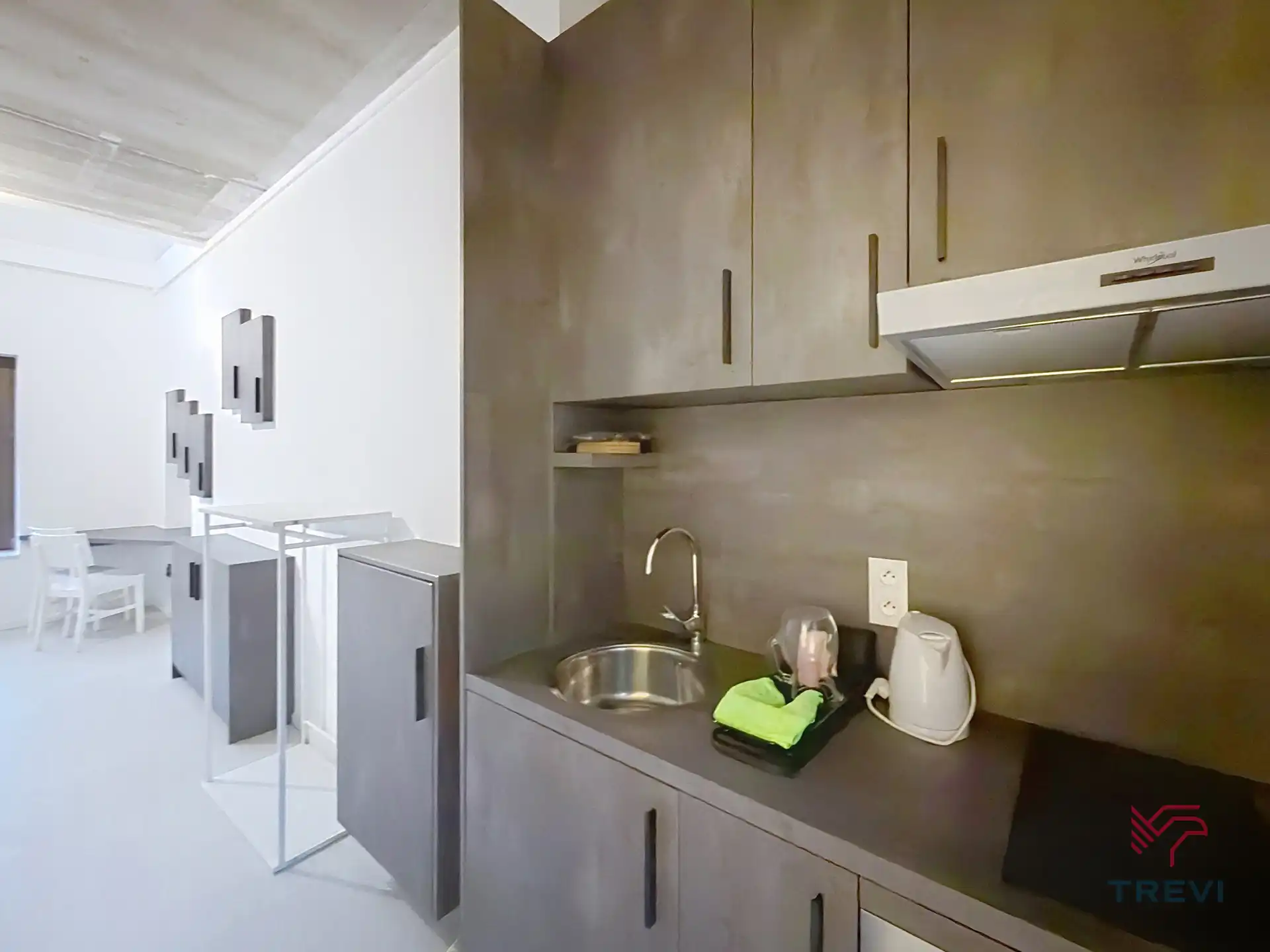 Prachtige gemeubileerde studio  foto 5