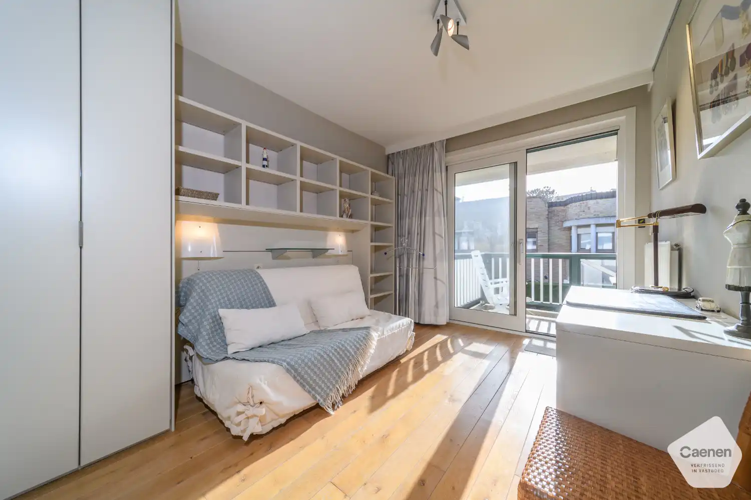 Zongericht hoekappartement met 2 slaapkamers in hartje Dumontwijk, inclusief ruime garage en kelder foto 9