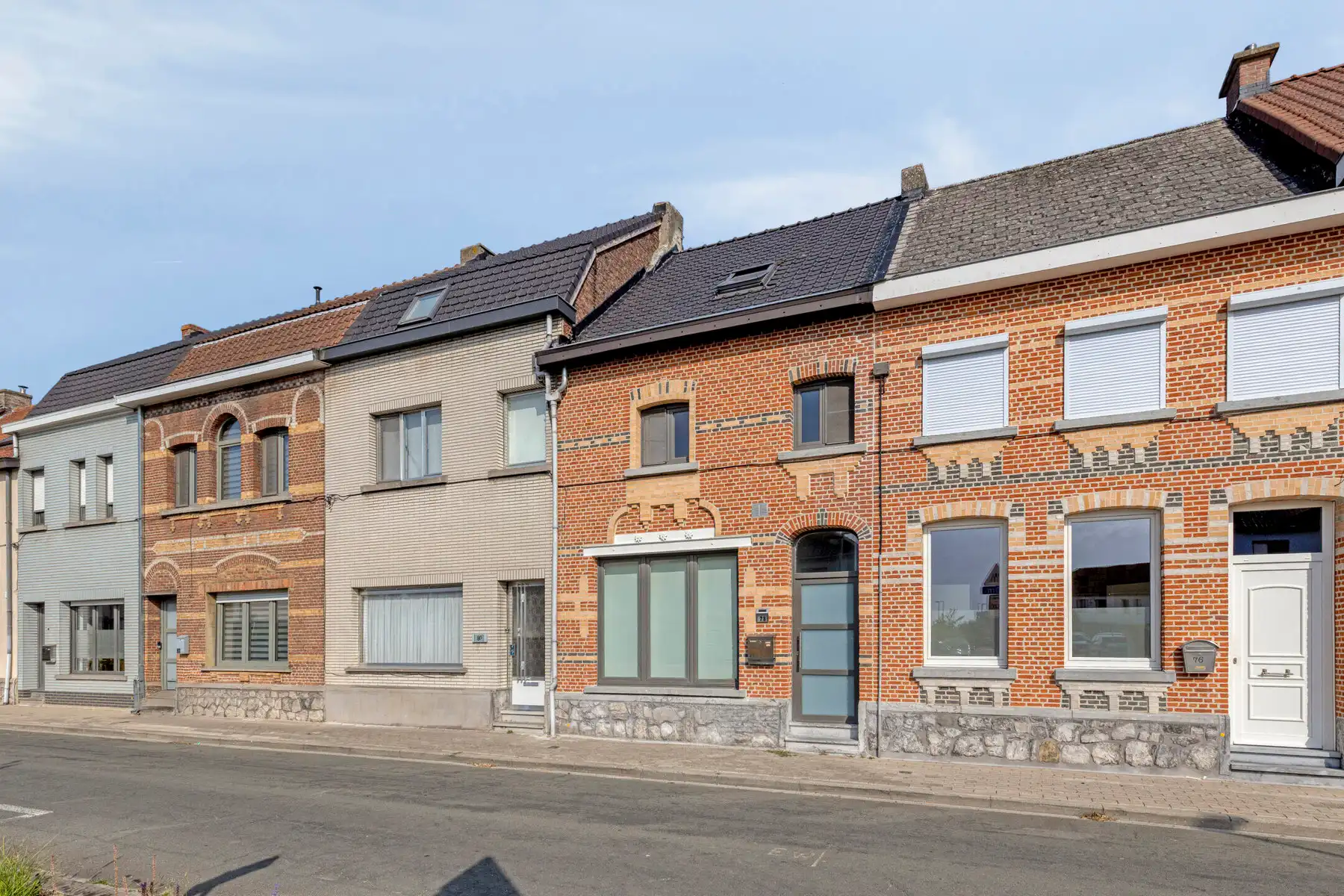 Instapklare gezinswoning pal bij centrum Baasrode  foto 2