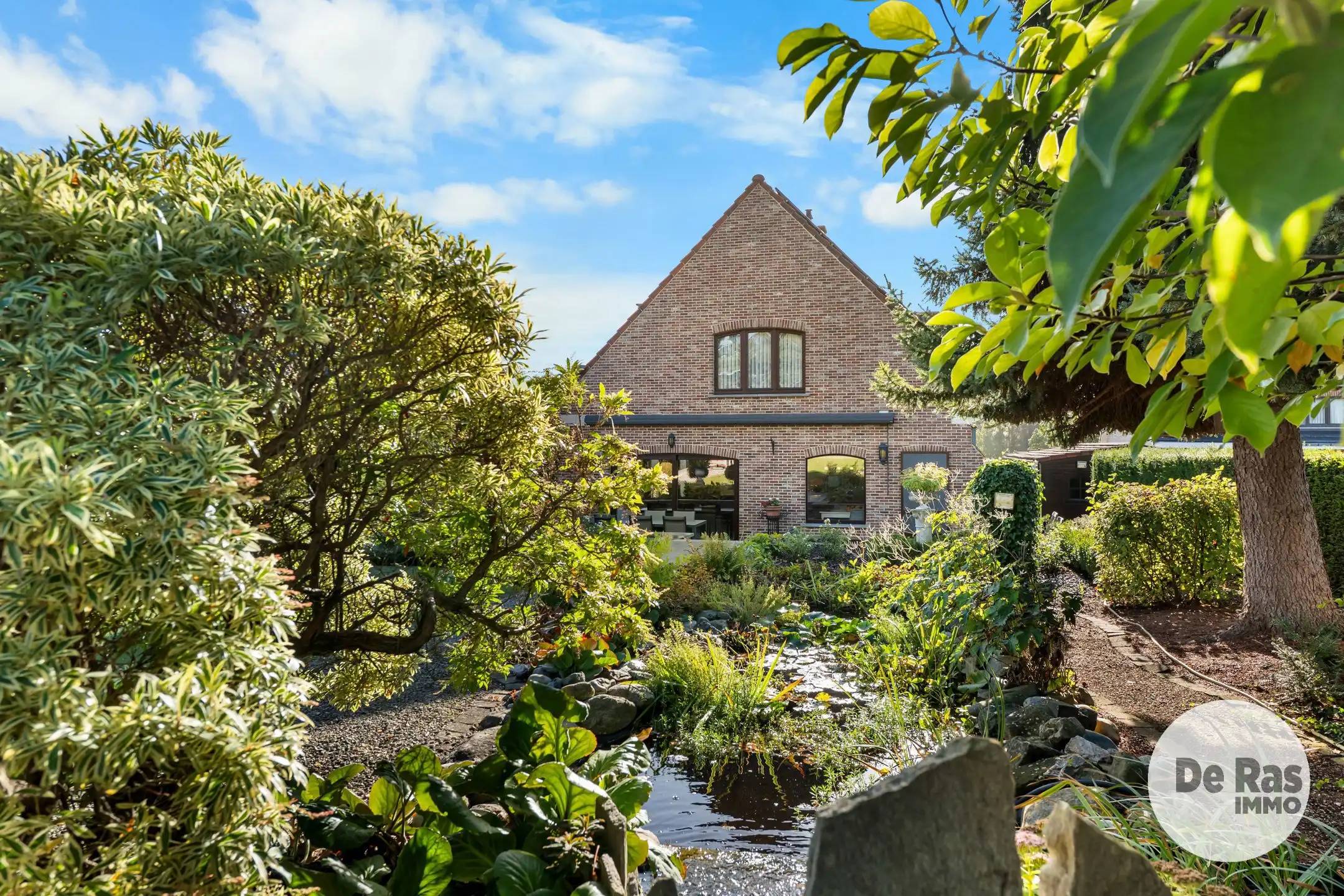 OKEGEM - Vrijstaande villa met een prachtige buitenomgeving! foto 2