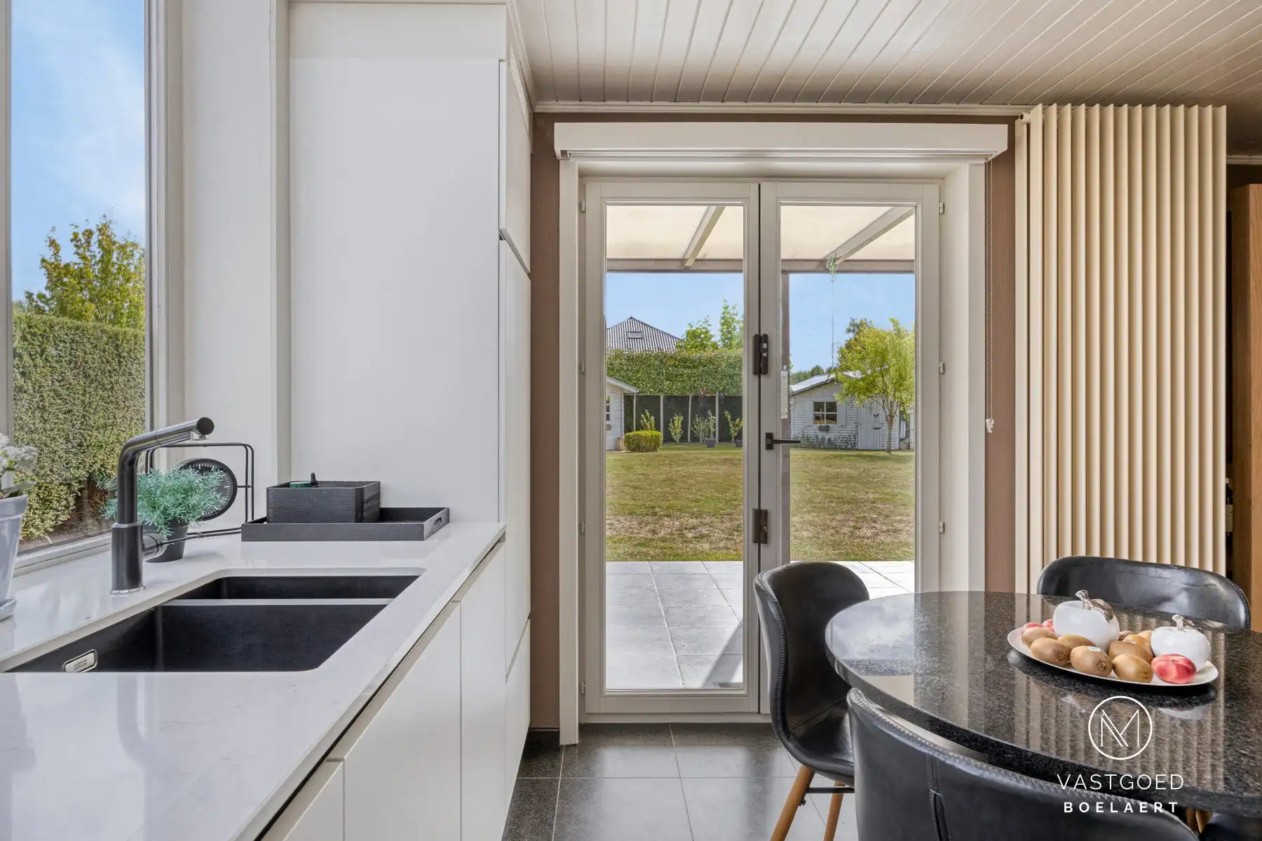 Ruime instapklare villa met sauna en dubbele garage. foto 9