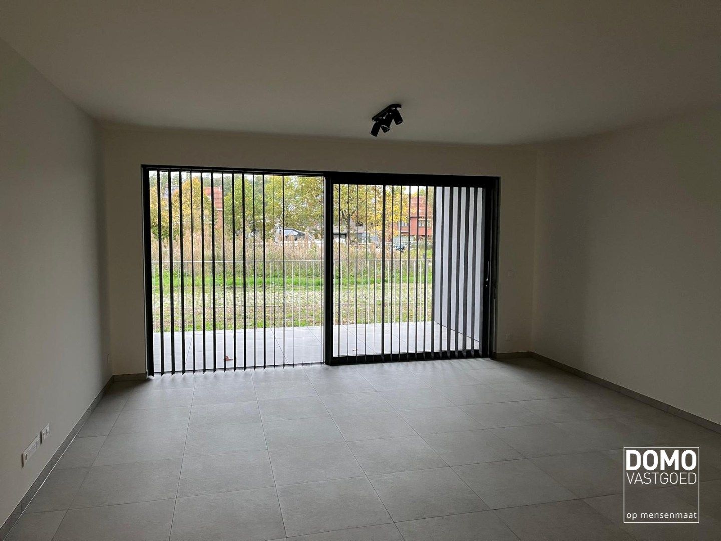 PRACHTIG GELIJKVLOERS NIEUWBOUW APPARTEMENT MET 2 SLAAPKAMERS, AUTOSTANDPLAATS EN AIRCO TE LEOPOLDSBURG foto 15