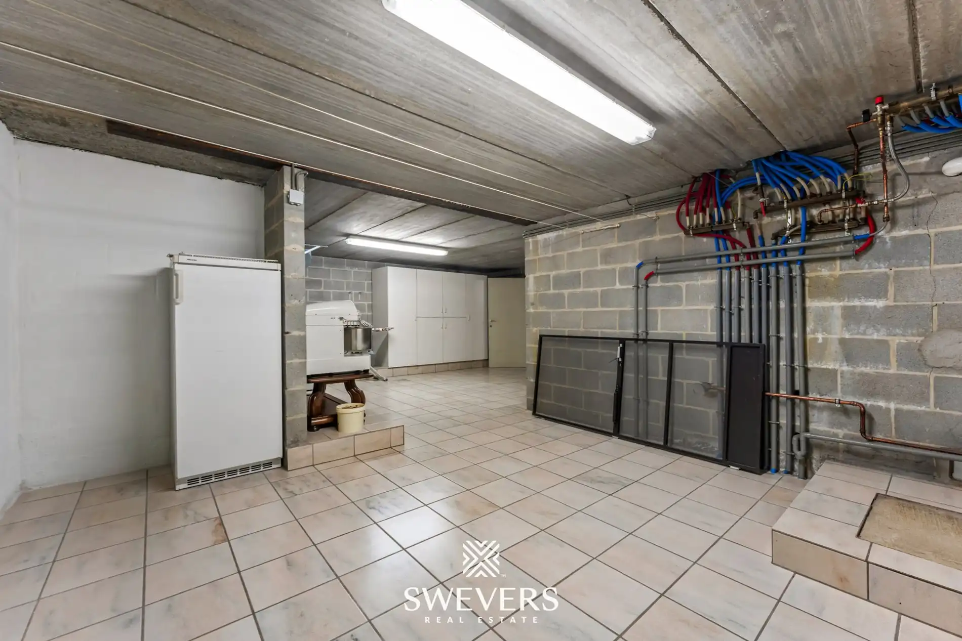 Open bebouwing met 4 slaapkamers en inpandige garages te Beverlo foto 27