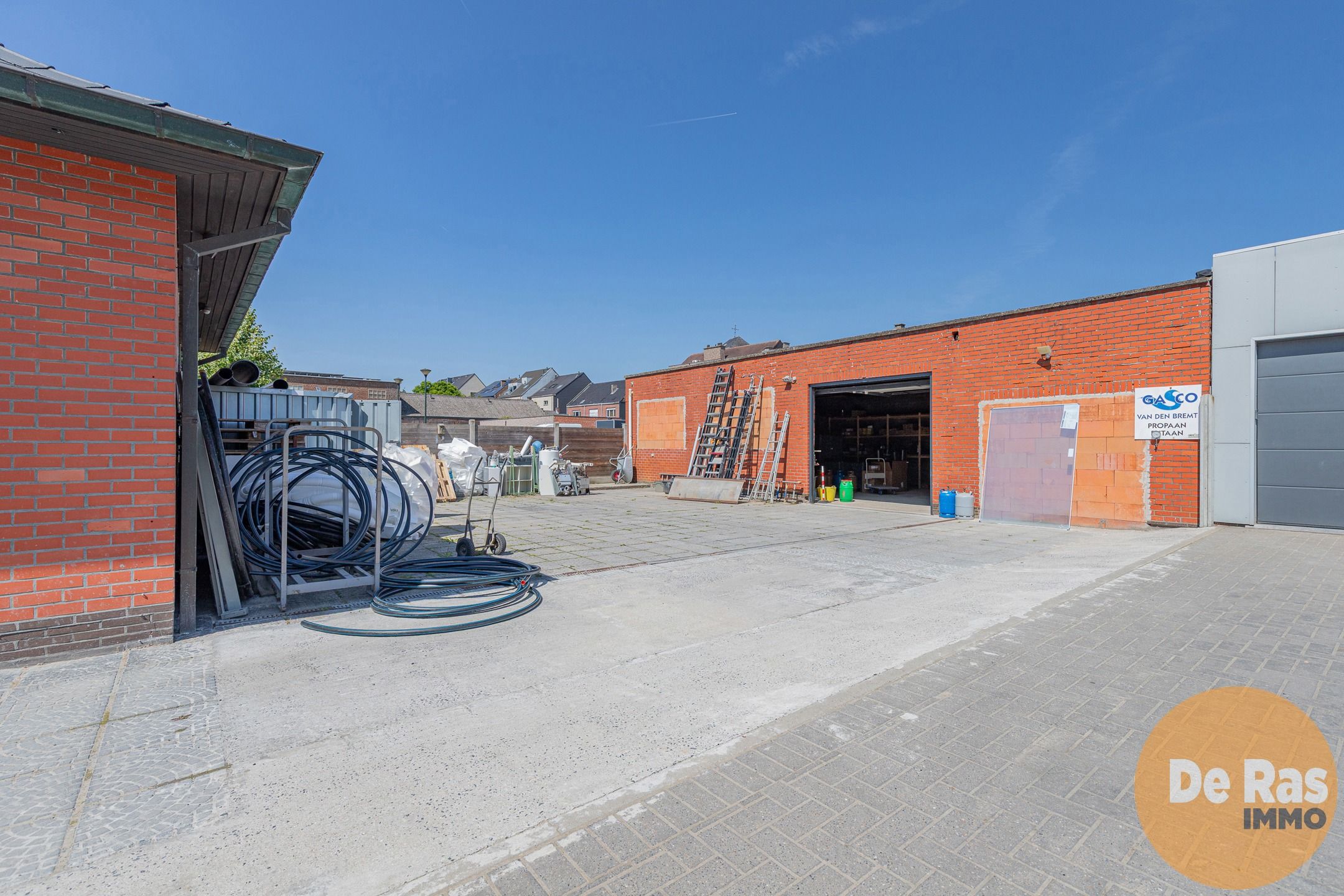 NIEUWERKERKEN- Bungalow met 4 slaapkamers en loods van 150m² foto 24