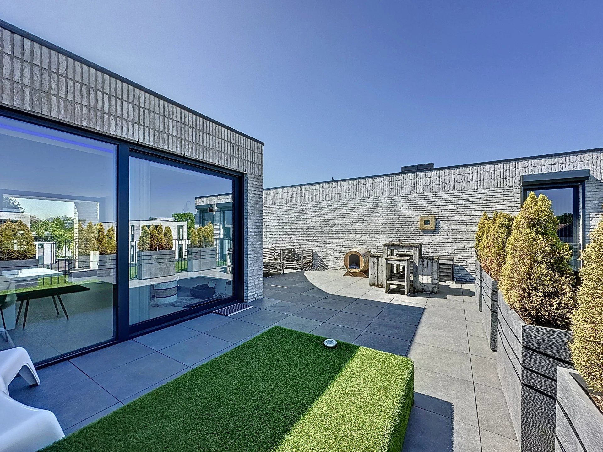 Modern dakappartement met 2 terrassen, prachtig uitzicht en luxueuze afwerking. foto 30
