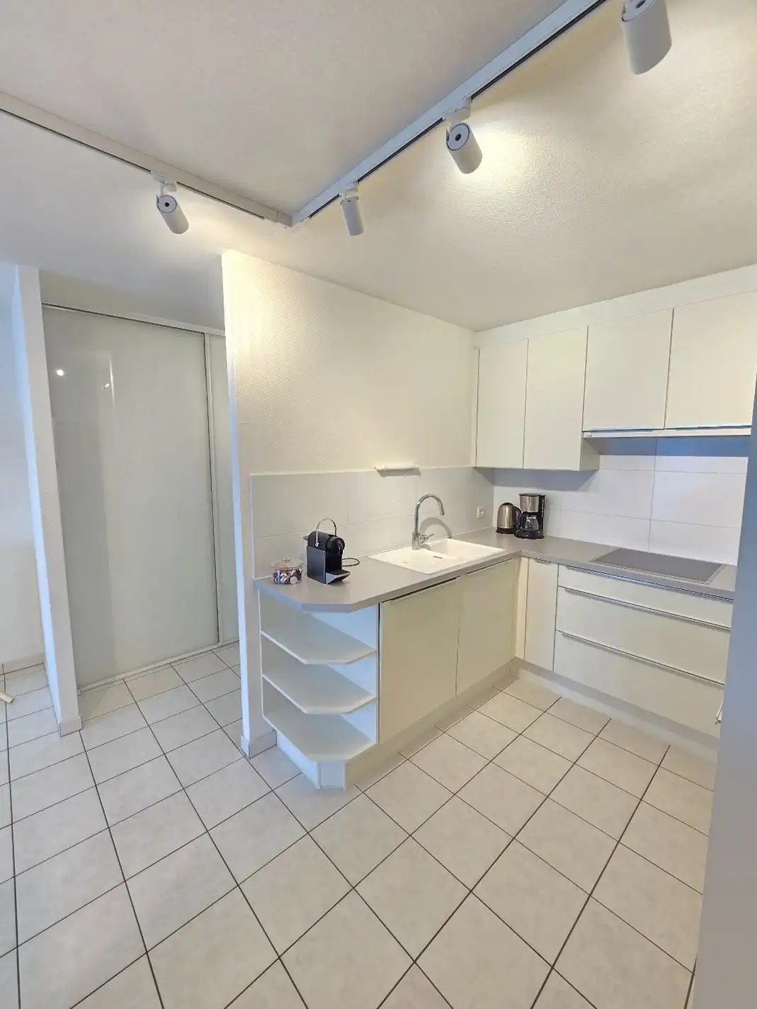 Instapklaar appartement met 2 slaapkamers op topligging nabij zee in De Panne foto 8