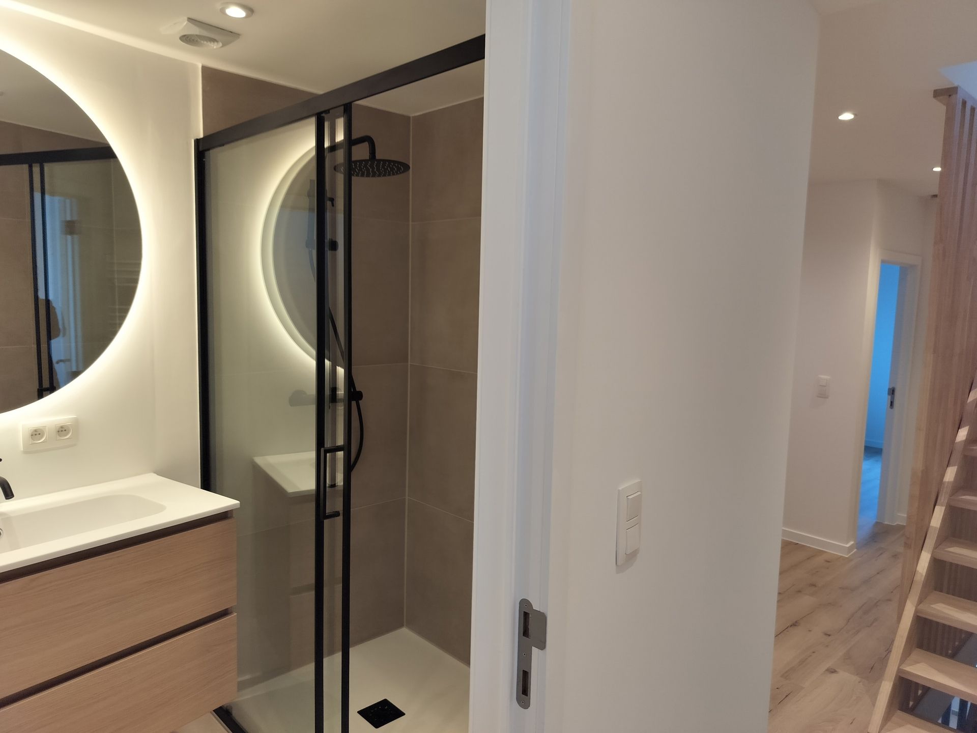 Luxueus gerenoveerde rijwoning in centrum Aarschot  foto 11