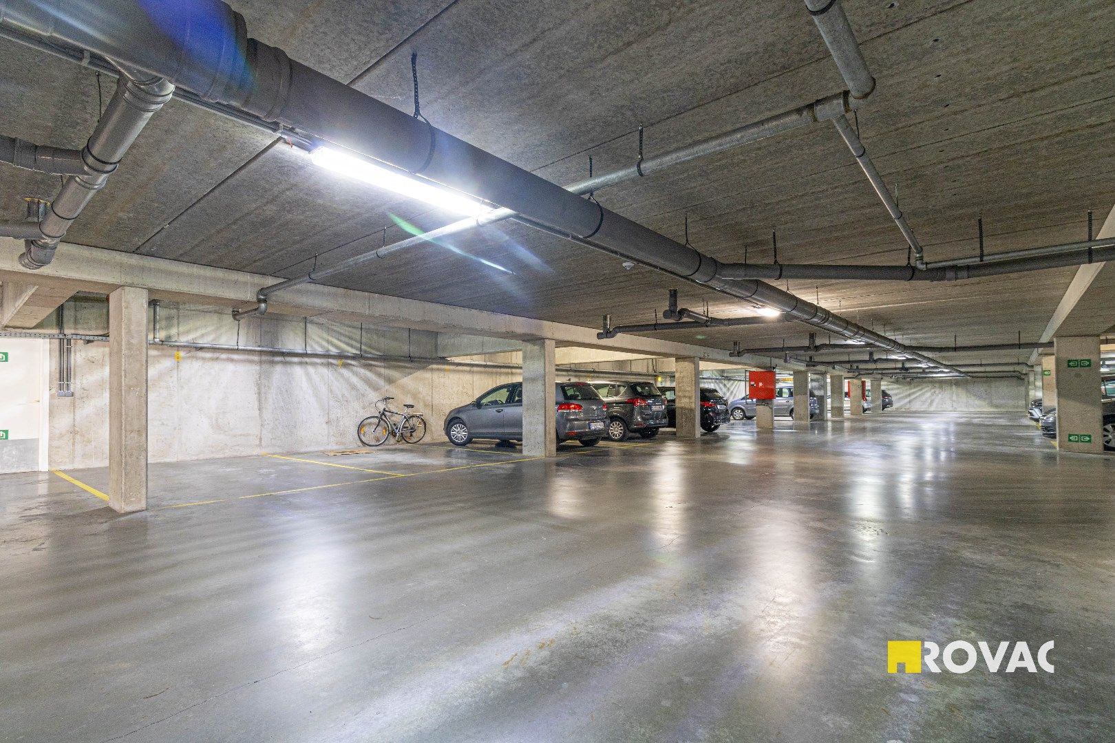 Zeer lichtrijk appartement met topligging foto 17