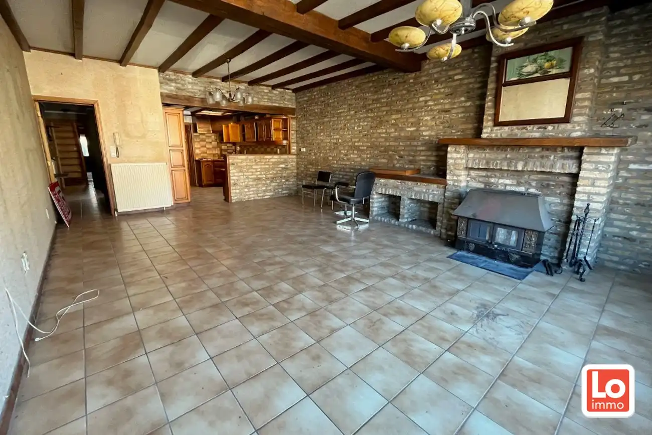 Te renoveren woning met 3 slaapkamers en tuin op een topligging in Centrum Lochristi foto 9