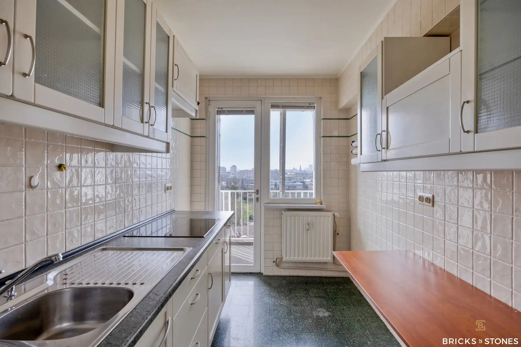 Lichtrijk 2-slaapkamerappartement met open uitzicht foto 4