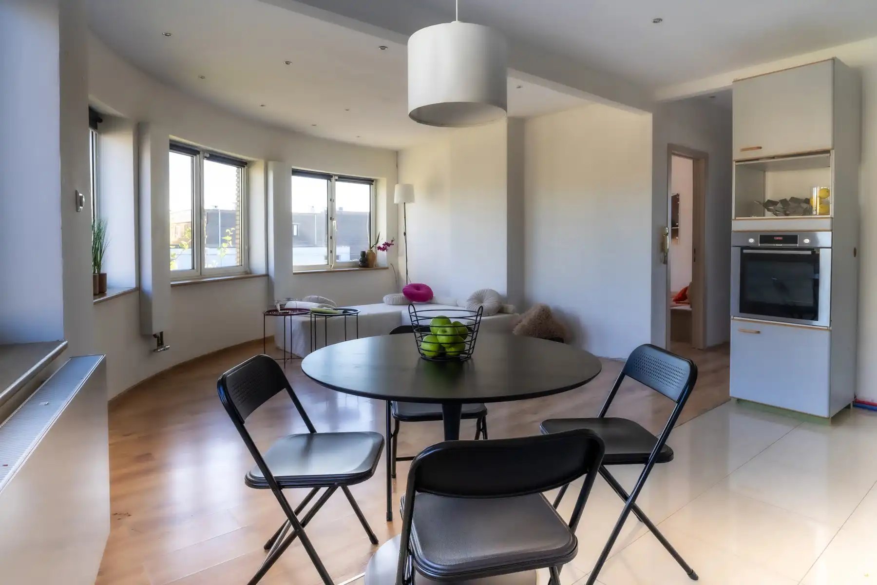 Lichtrijk 1-slaapkamerappartement te koop in hartje Boom foto {{pictureIndex}}