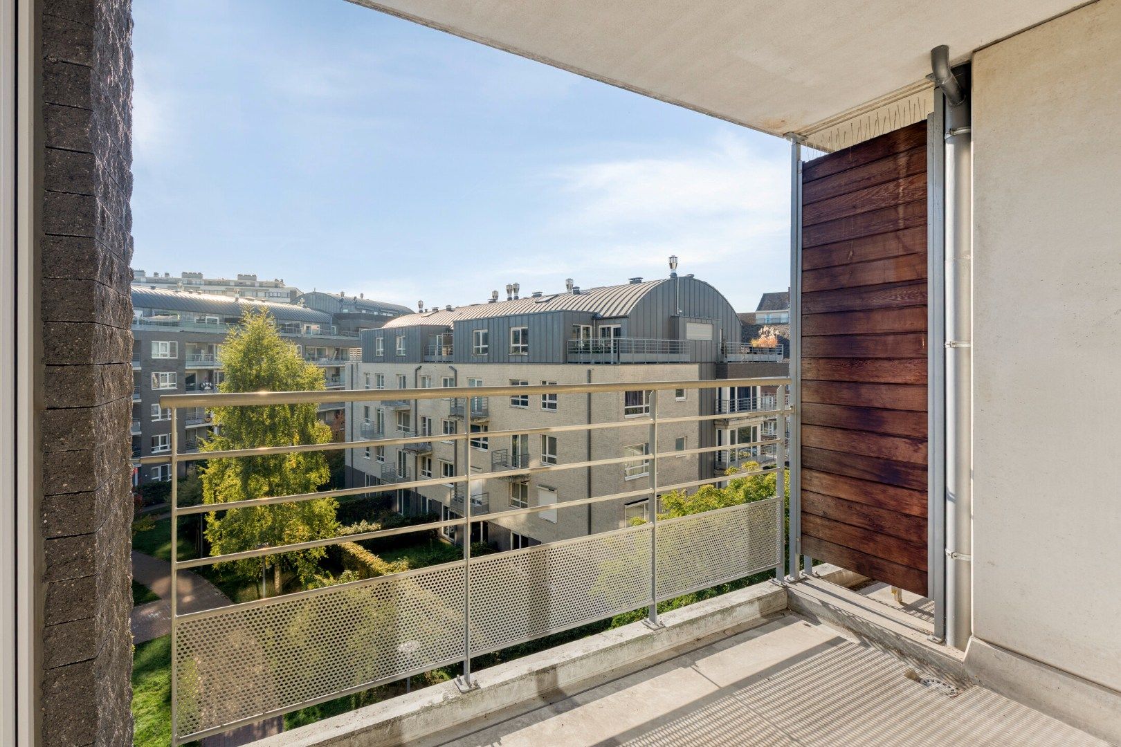 Goedgelegen appartement in recent gebouw **** IN OPTIE **** foto 4