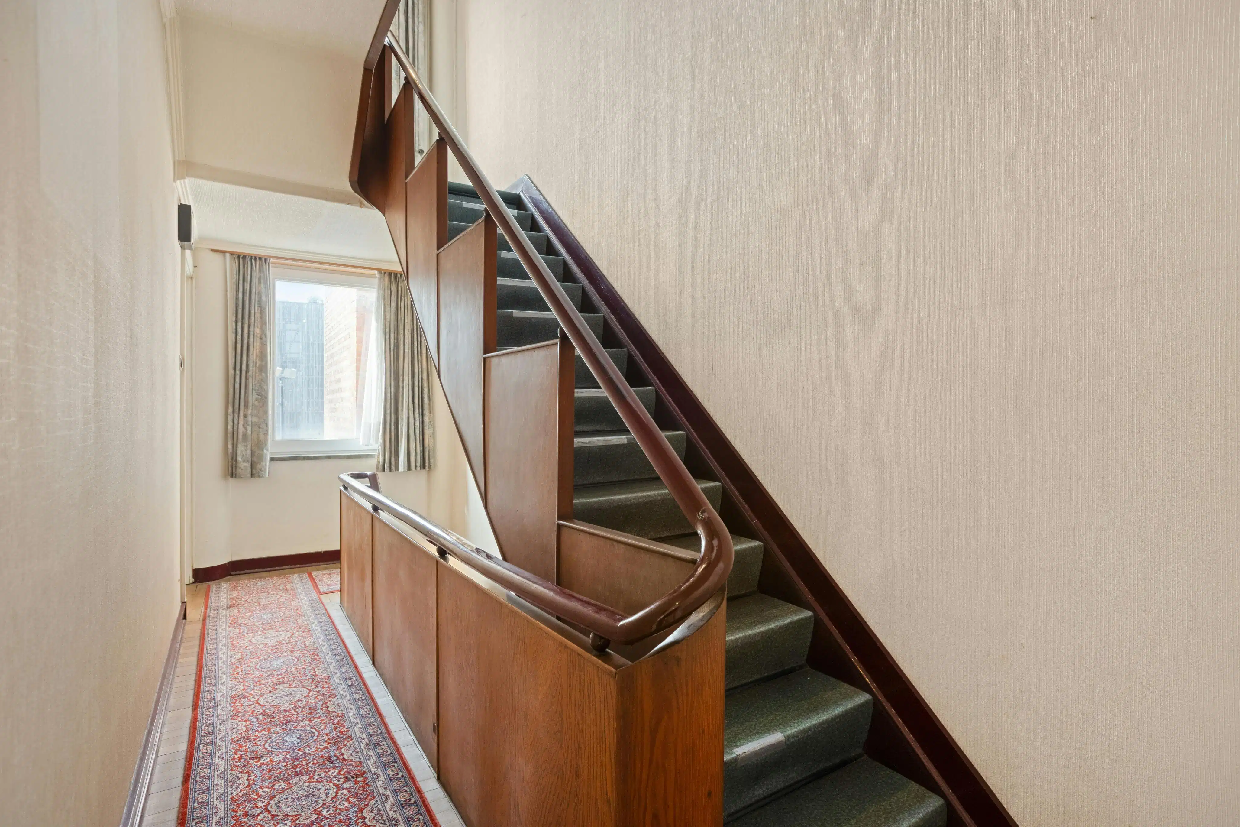 Te renoveren burgerwoning in stationsbuurt te Gent foto 14