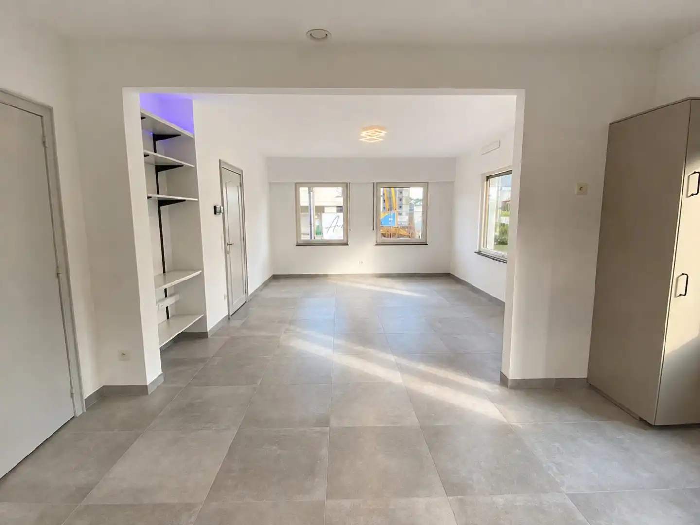 Gerenoveerde open bebouwing met drie slaapkamers, bureau en ruime tuin te huur in Merendree foto 6