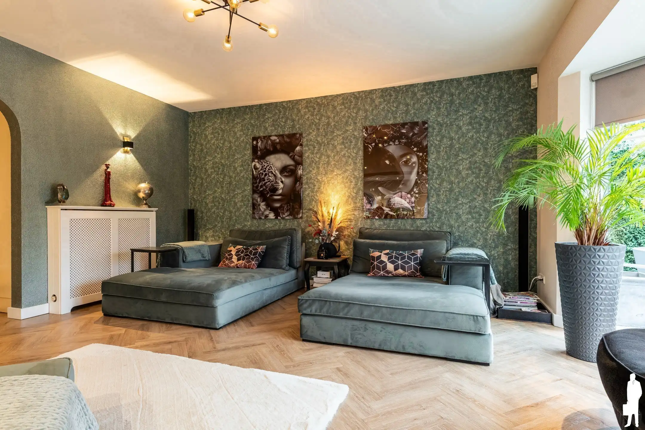Unieke praktijkruimte met ruime villa, buitenzwembad in grensstreek foto 19